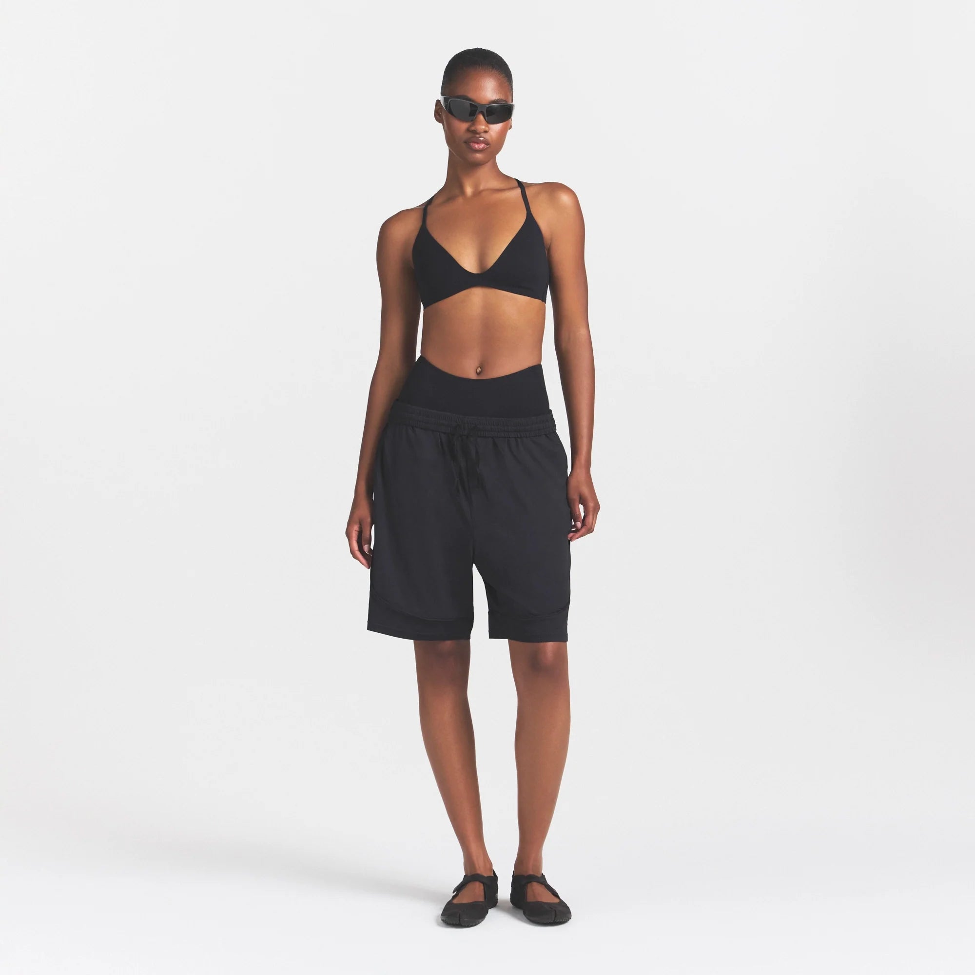 NikeSKIMS AIRY DRI-FIT��� RELAXED SHORT | OBSIDIAN
