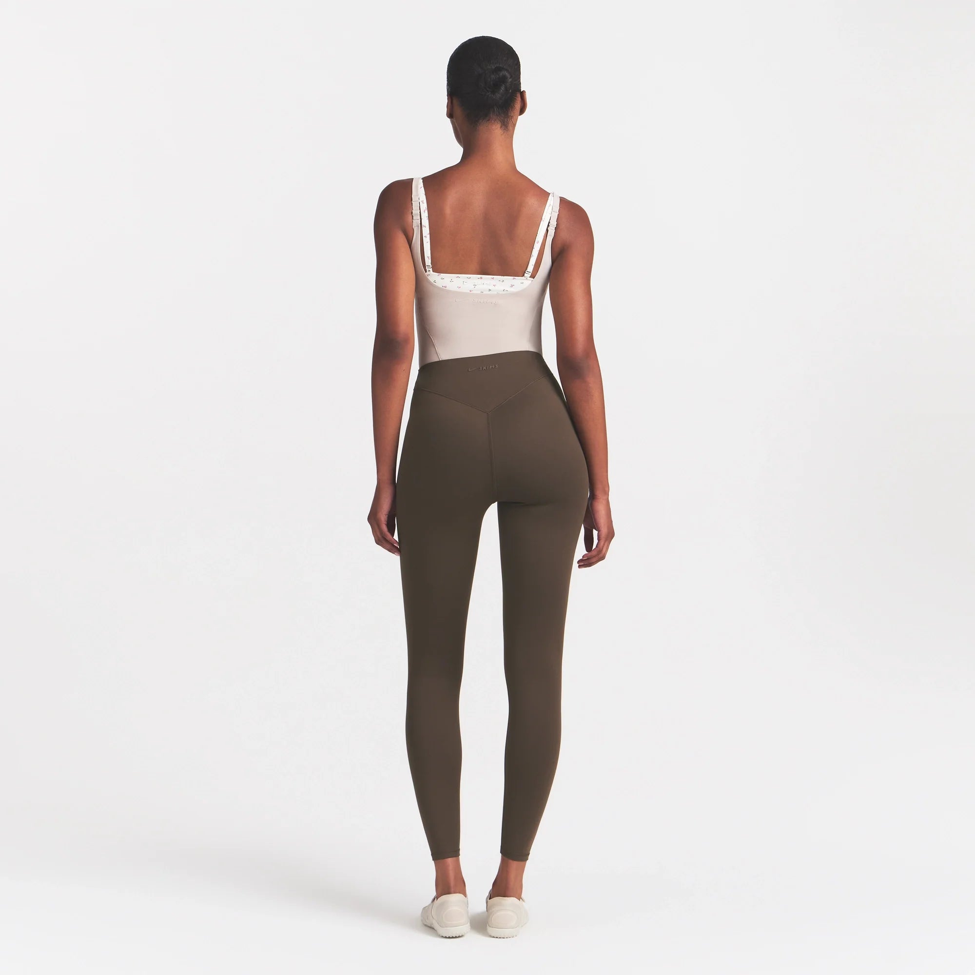 NikeSKIMS MATTE CORSET 26" LEGGING | DARK SEPIA