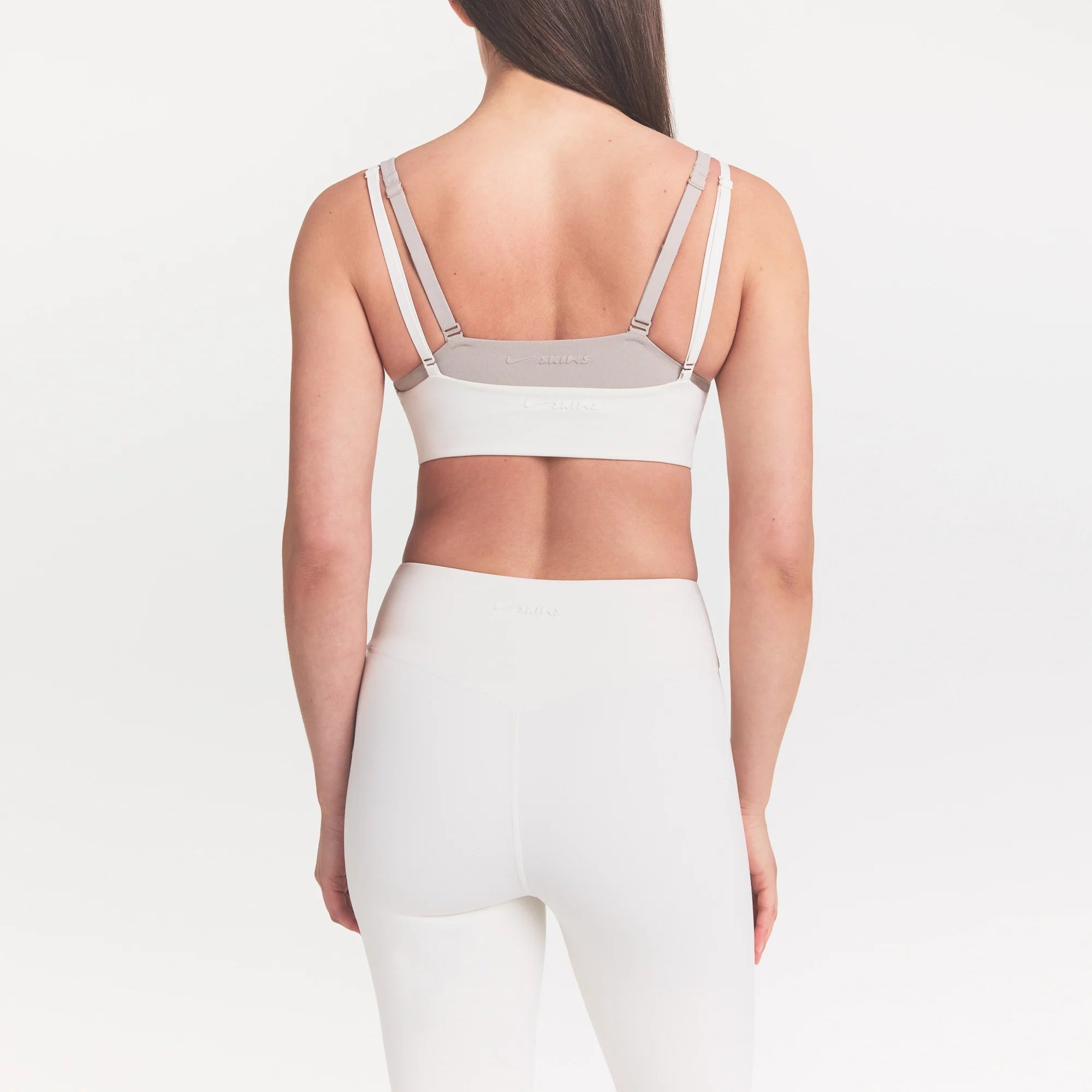 NikeSKIMS MATTE 17" CAPRI LEGGING | IVORY