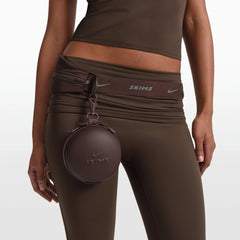 NikeSKIMS ACCESSORIES HARDSHELL ROUND CASE | PHOENIX