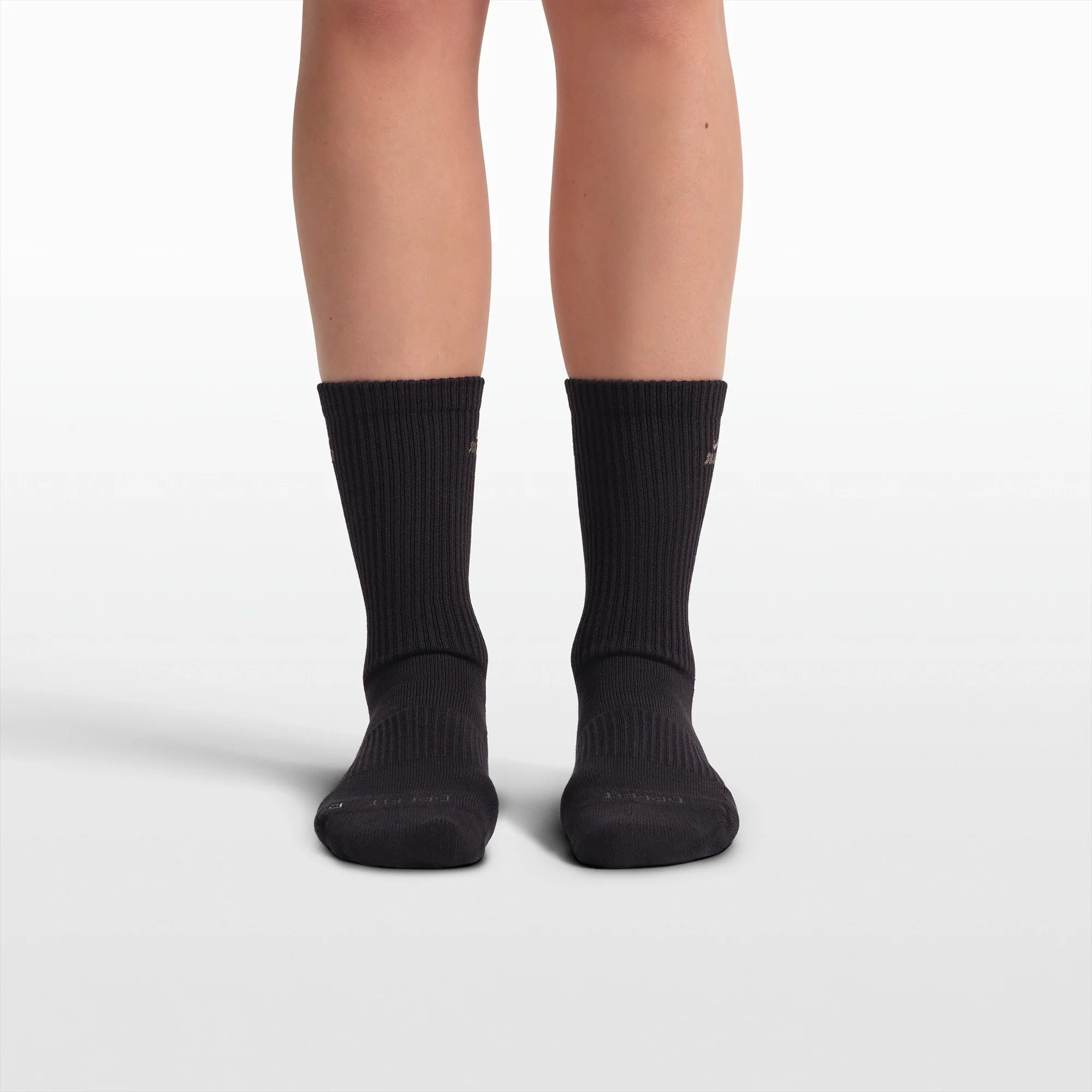 NikeSKIMS ACCESSORIES DRI-FIT��� PILATES GRIP CREW SOCK | OBSIDIAN