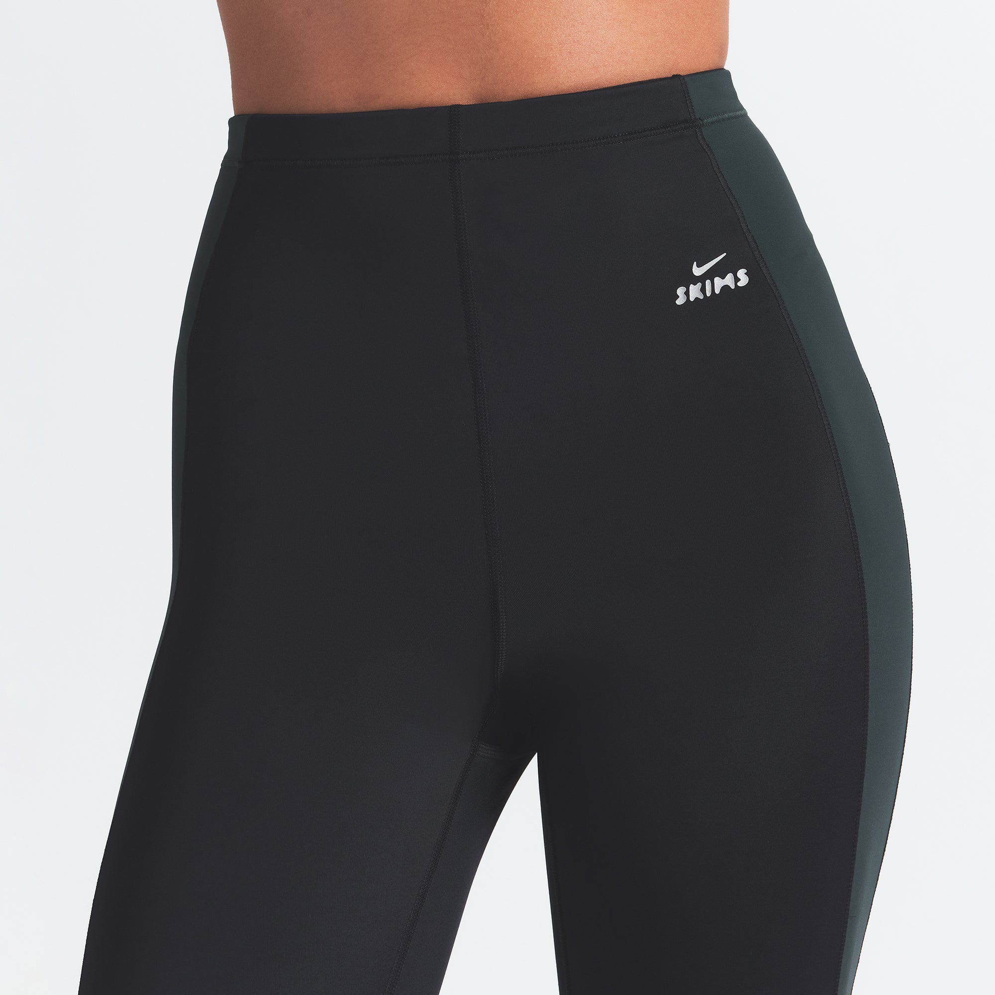 NikeSKIMS SHINE DRAWCORD STIRRUP 26" LEGGING | OBSIDIAN AND DARK TEAL