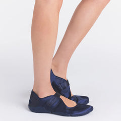 NikeSKIMS FOOTWEAR RIFT SATIN | NAVY