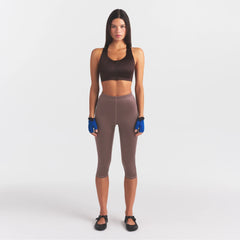 NikeSKIMS SATIN SHINE CAPRI 17" LEGGING | RESIN