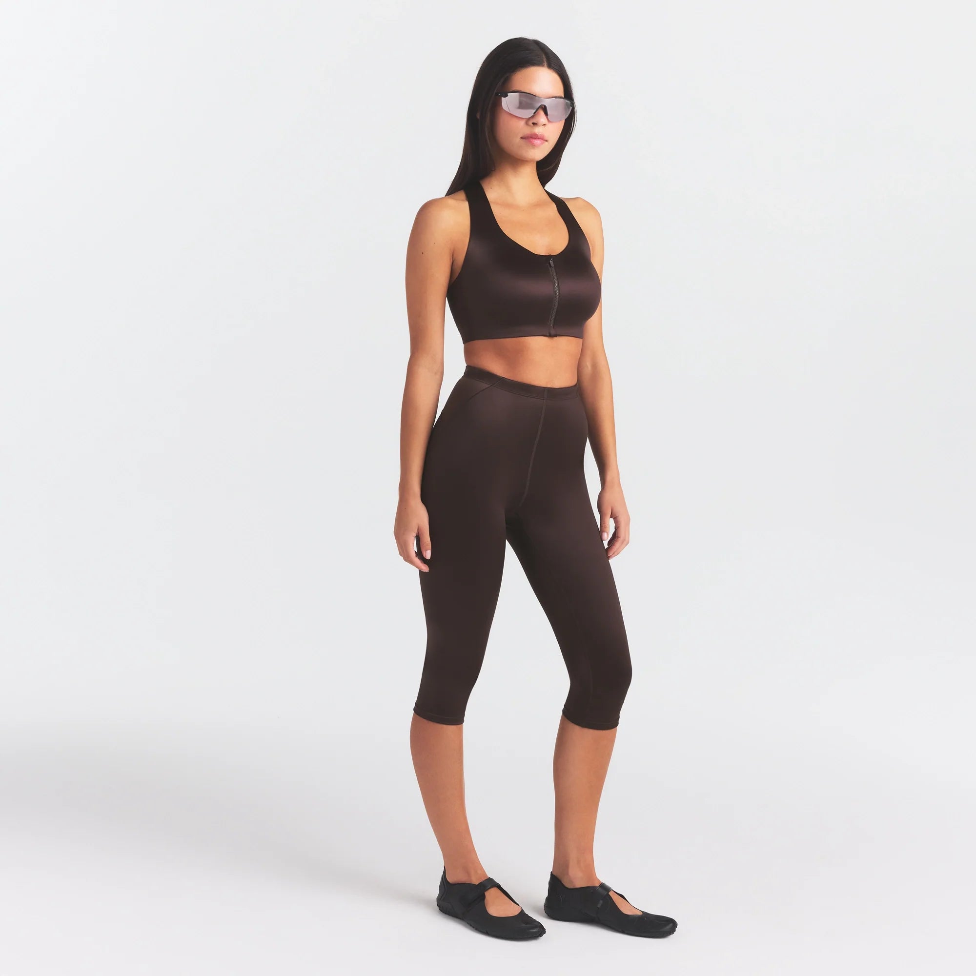 NikeSKIMS SATIN SHINE CAPRI 17" LEGGING | PHOENIX