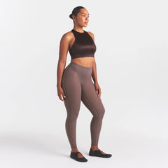 NikeSKIMS WEIGHTLESS LAYERS V-PANEL 28" LEGGING | RESIN