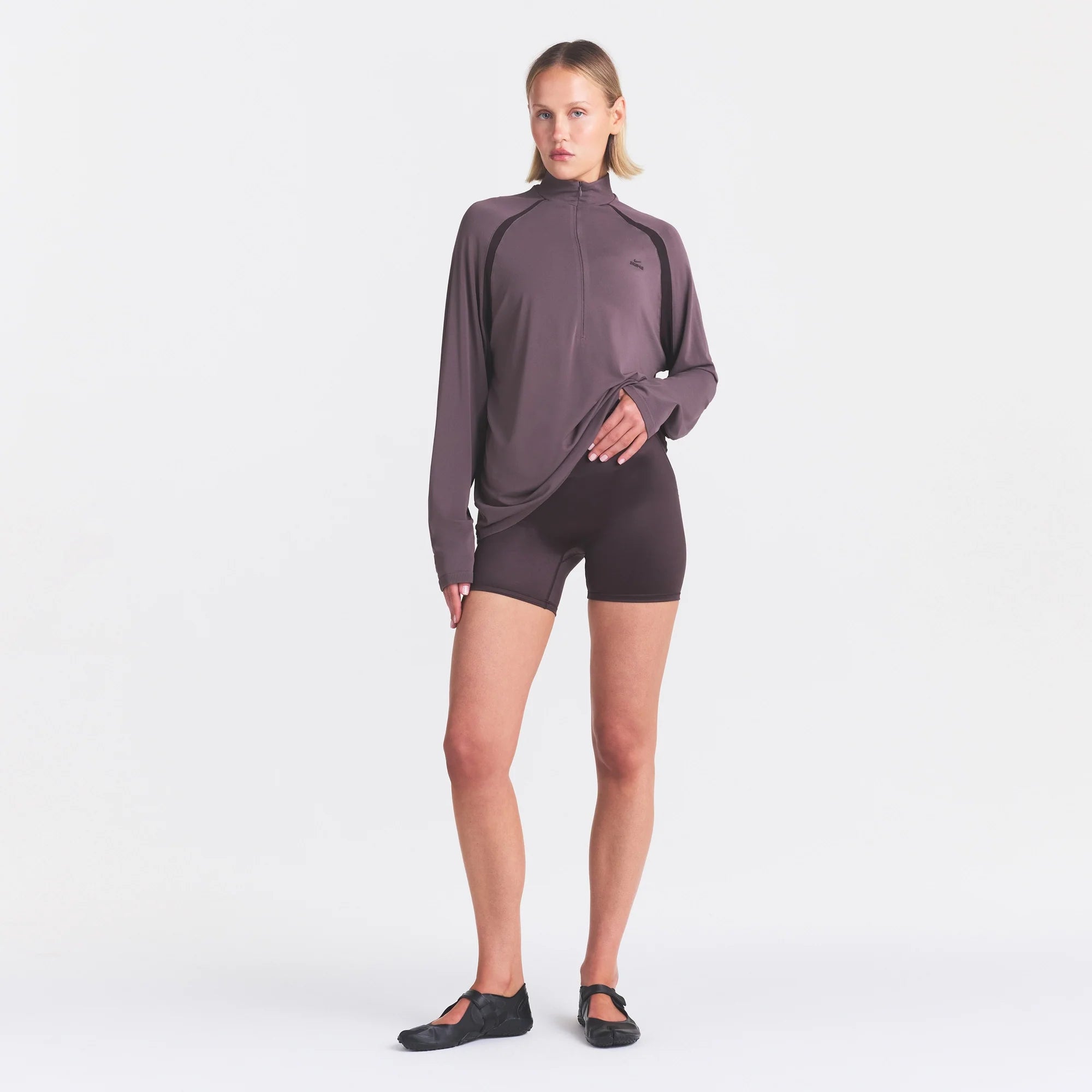 NikeSKIMS SATIN SHINE BONDED WAIST 5" BIKER SHORT | PHOENIX