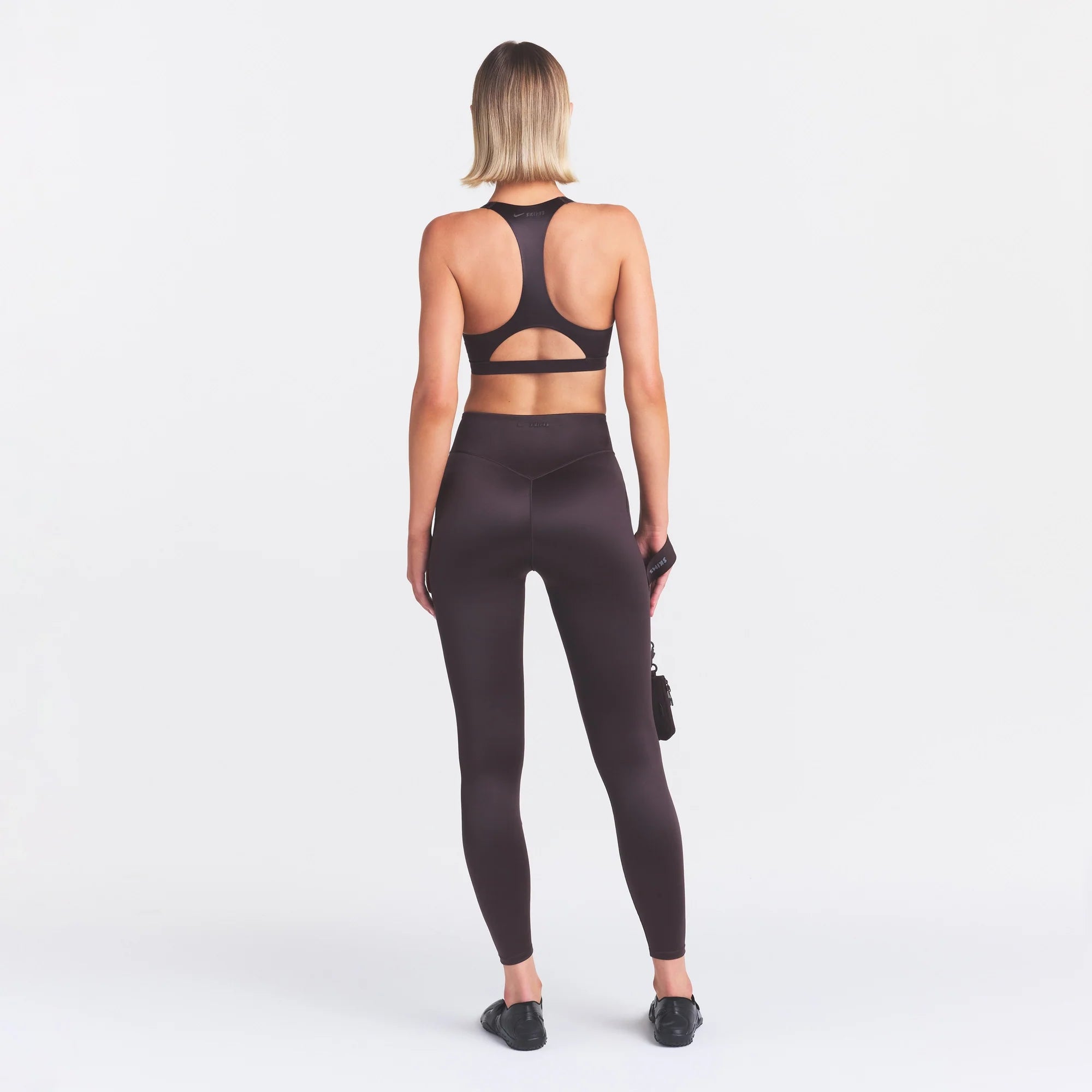 NikeSKIMS SATIN SHINE BONDED WAIST 26" LEGGING | PHOENIX