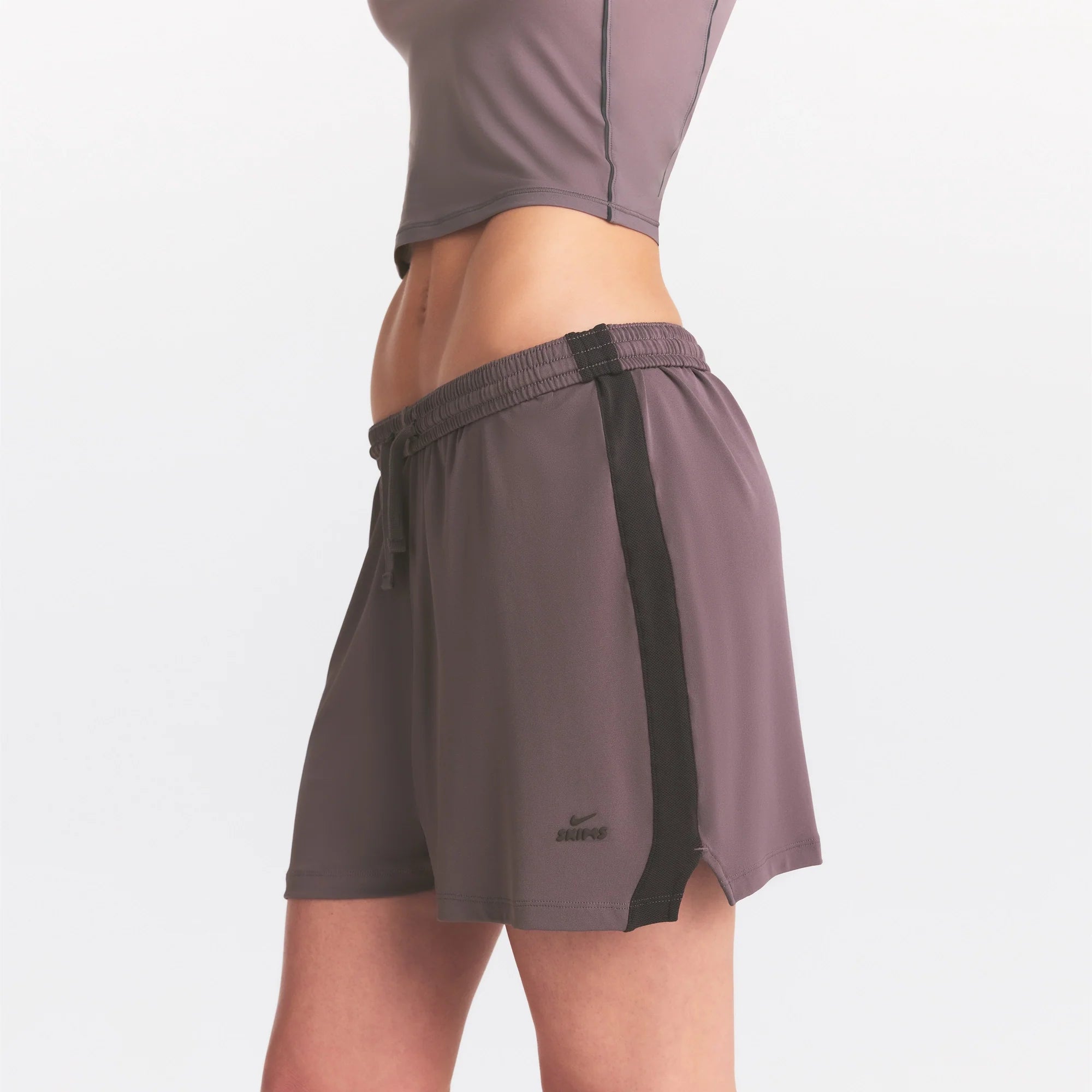 NikeSKIMS STRETCH KNIT SHORT | RESIN