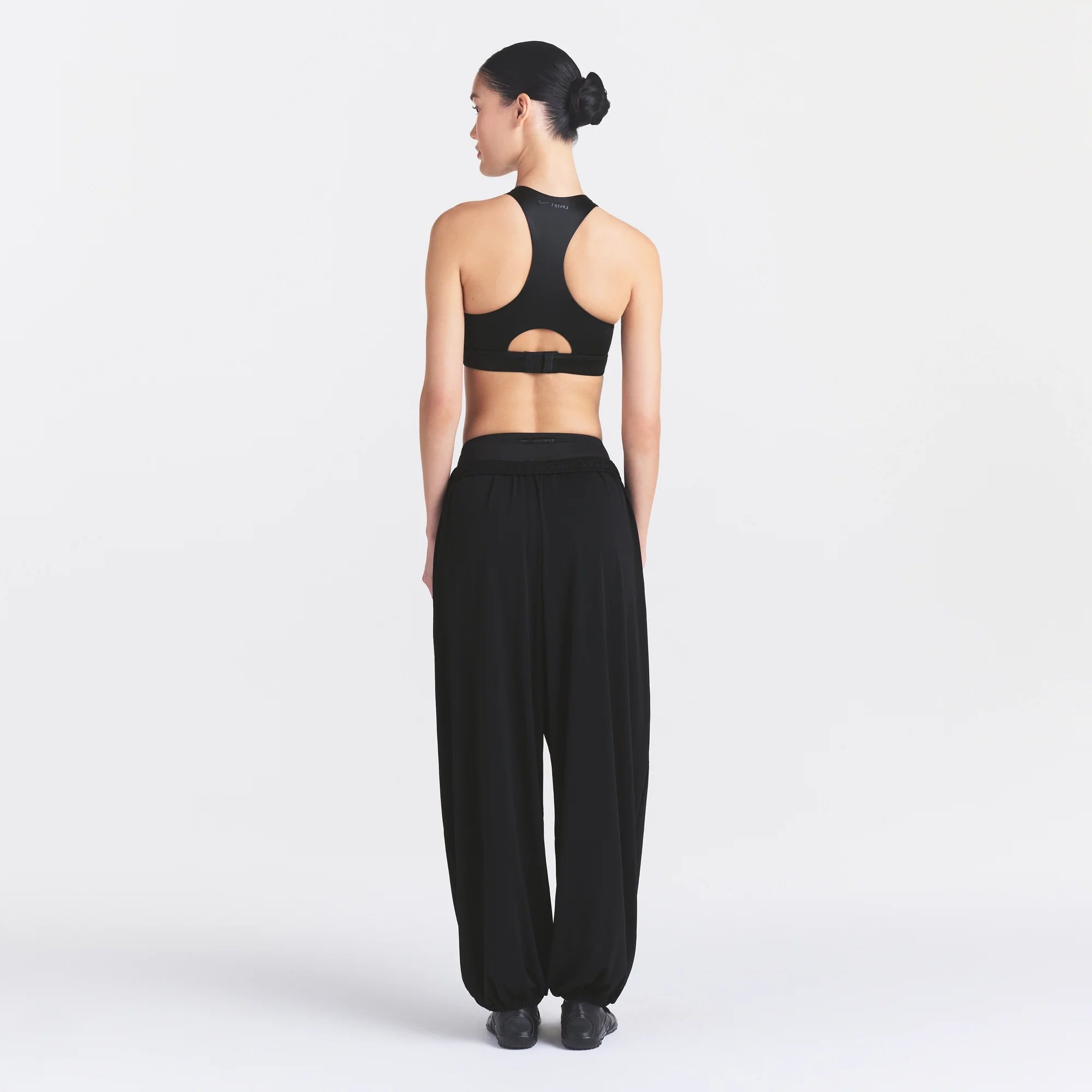 NikeSKIMS STRETCH KNIT BALLOON PANT | OBSIDIAN