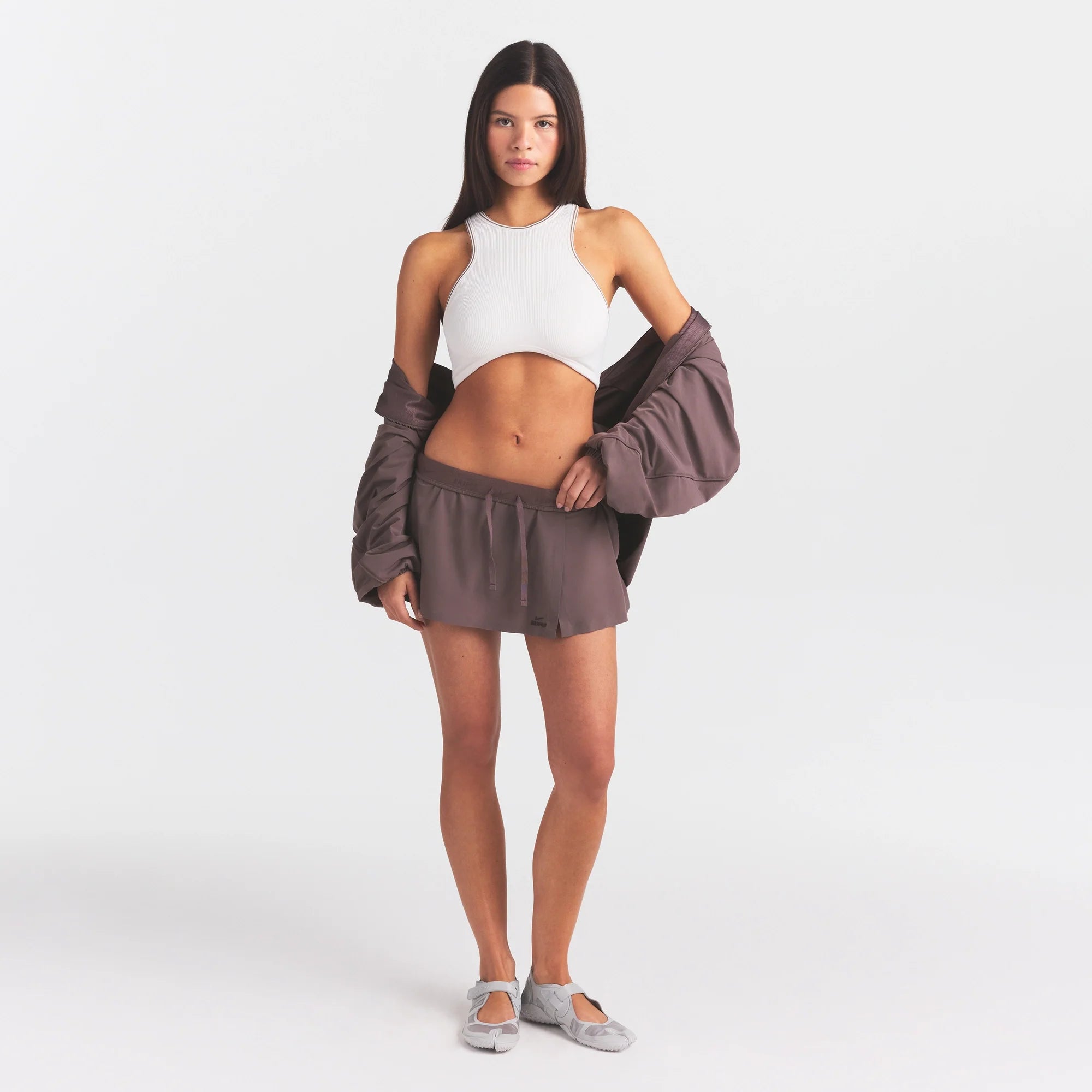 NikeSKIMS STRETCH NYLON SKORT | RESIN