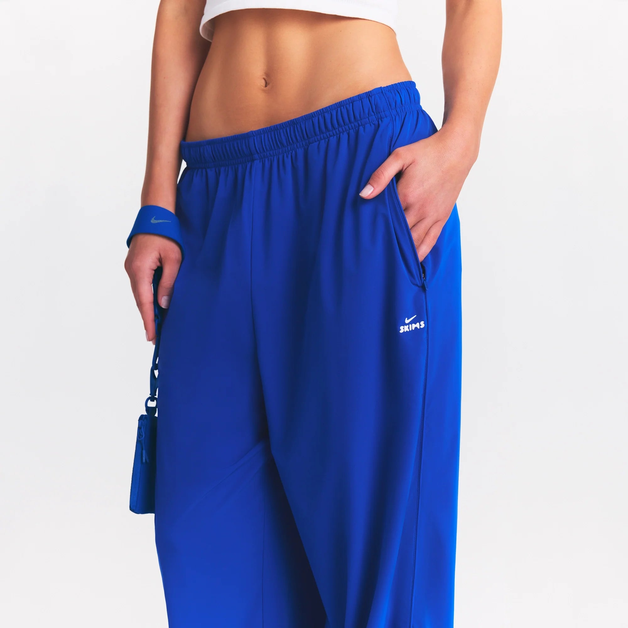 NikeSKIMS STRETCH NYLON OVERSIZED PANT | COBALT