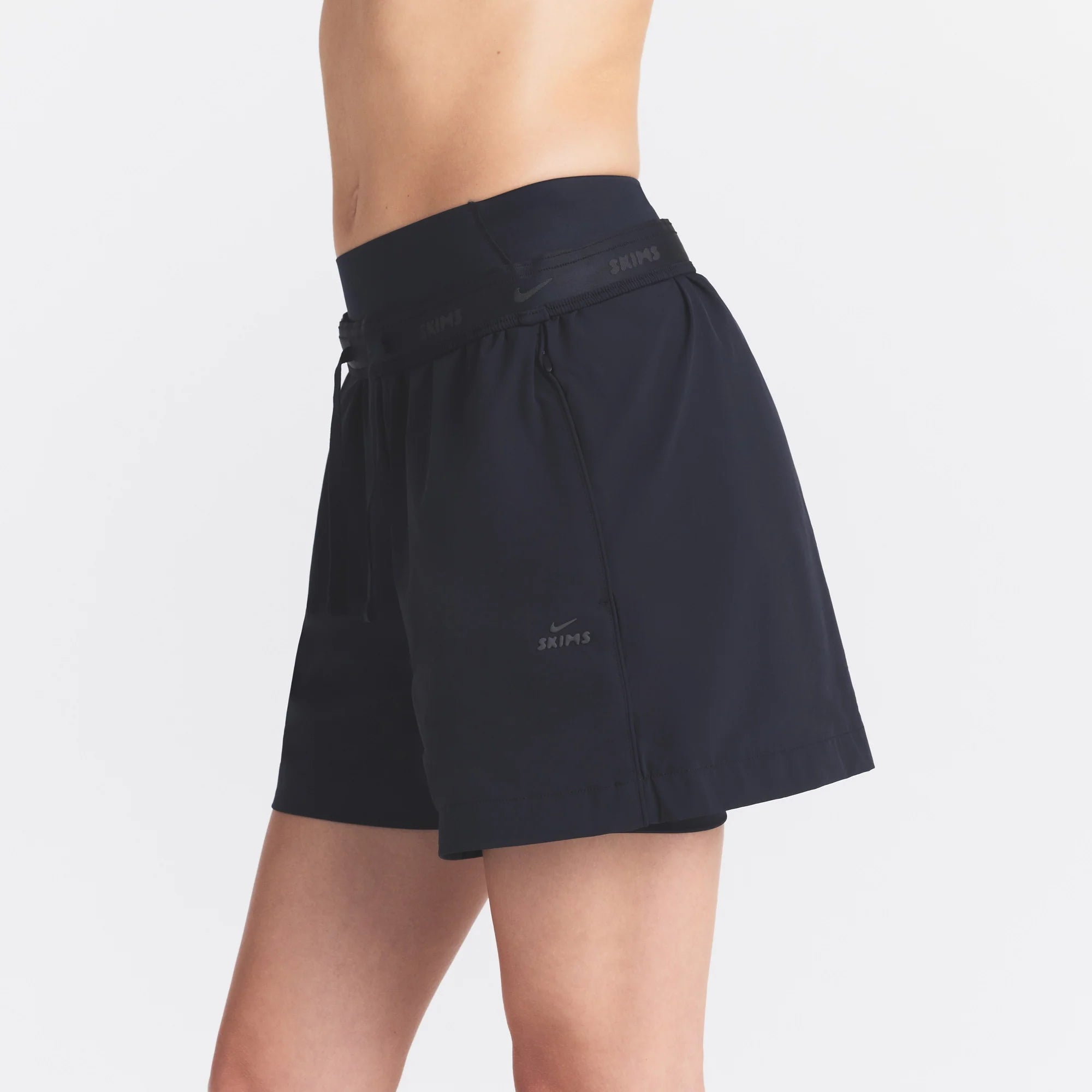 NikeSKIMS STRETCH NYLON 5" TRACK SHORT | OBSIDIAN