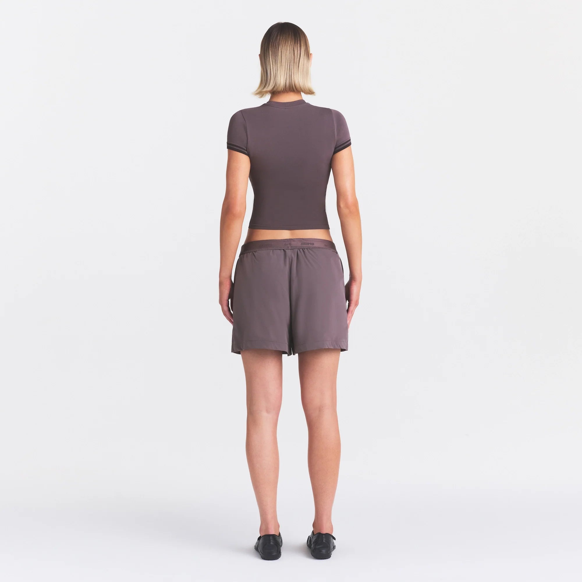 NikeSKIMS STRETCH NYLON 5" TRACK SHORT | RESIN