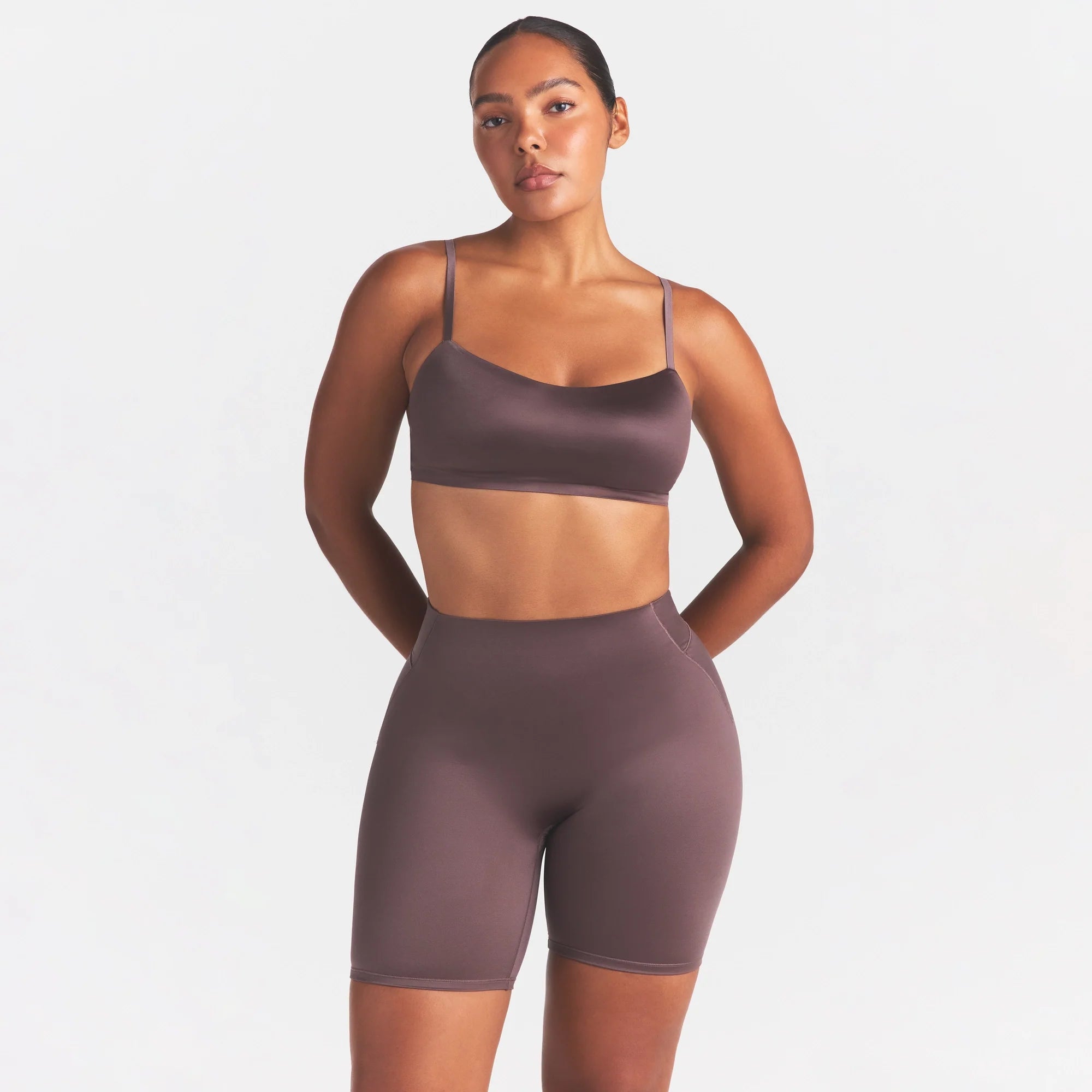 NikeSKIMS SATIN SHINE SCOOP CAMI BRA | RESIN