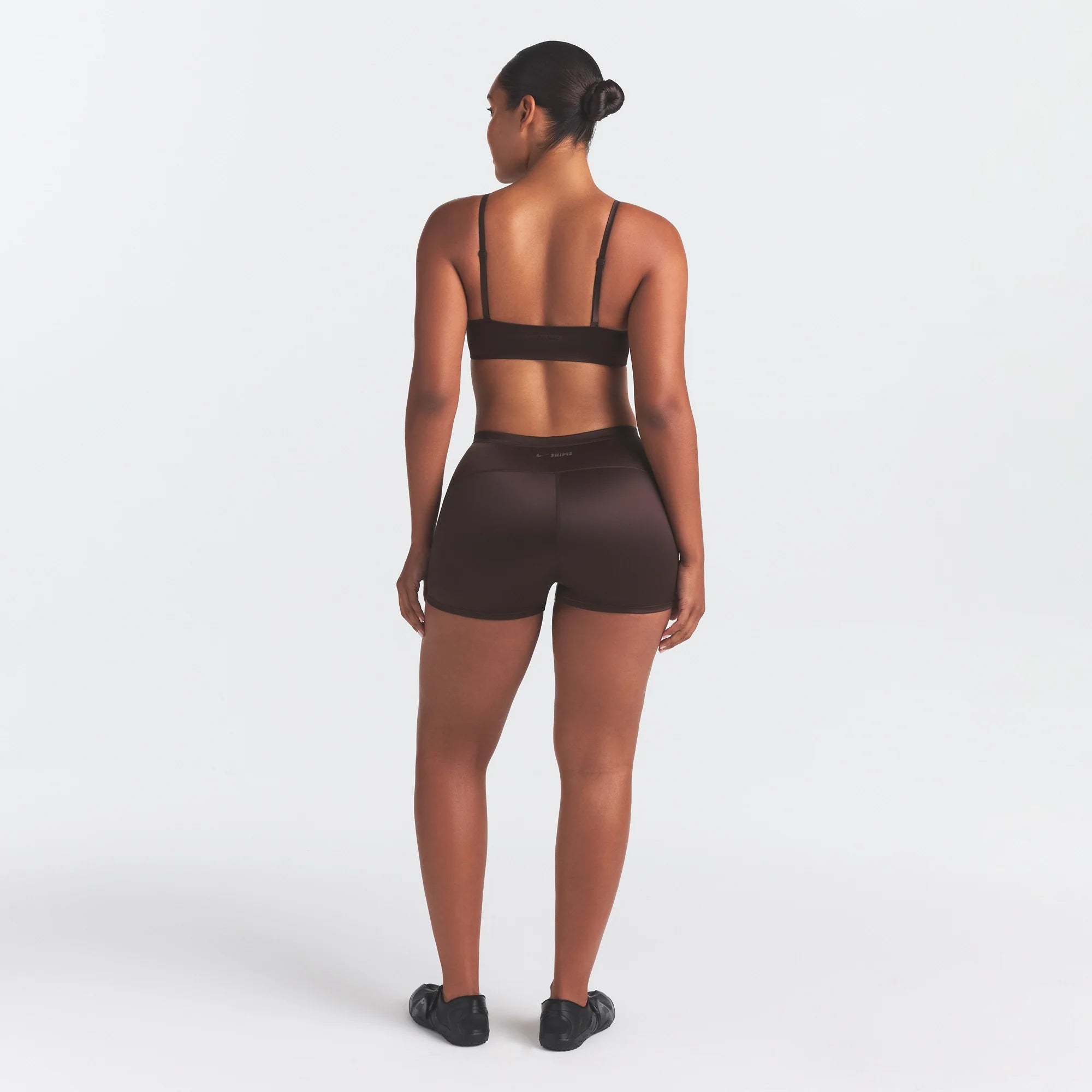 NikeSKIMS SATIN SHINE SCOOP CAMI BRA | PHOENIX