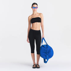 NikeSKIMS SATIN SHINE CAPRI 17" LEGGING | OBSIDIAN