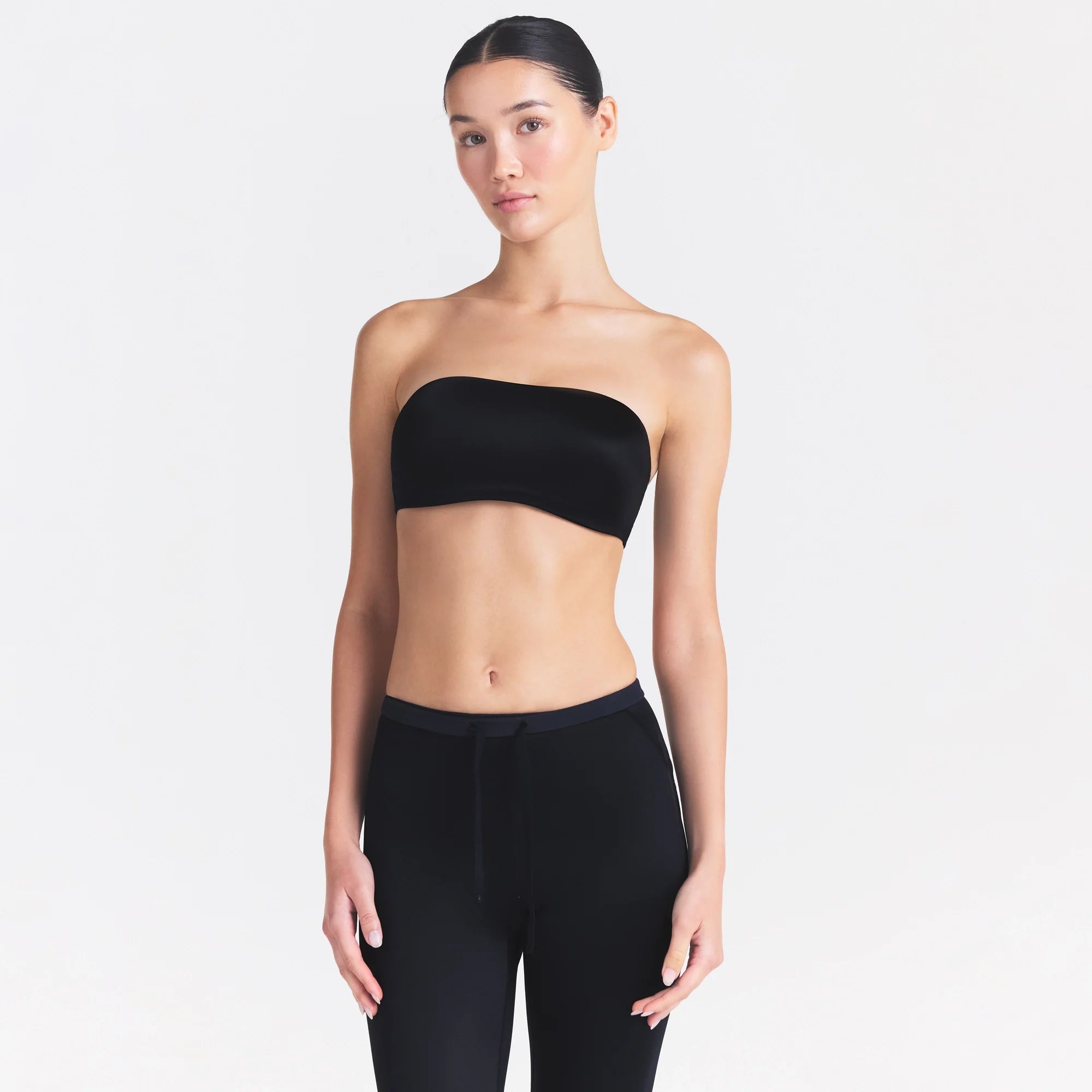 NikeSKIMS SATIN SHINE BANDEAU BRA | OBSIDIAN