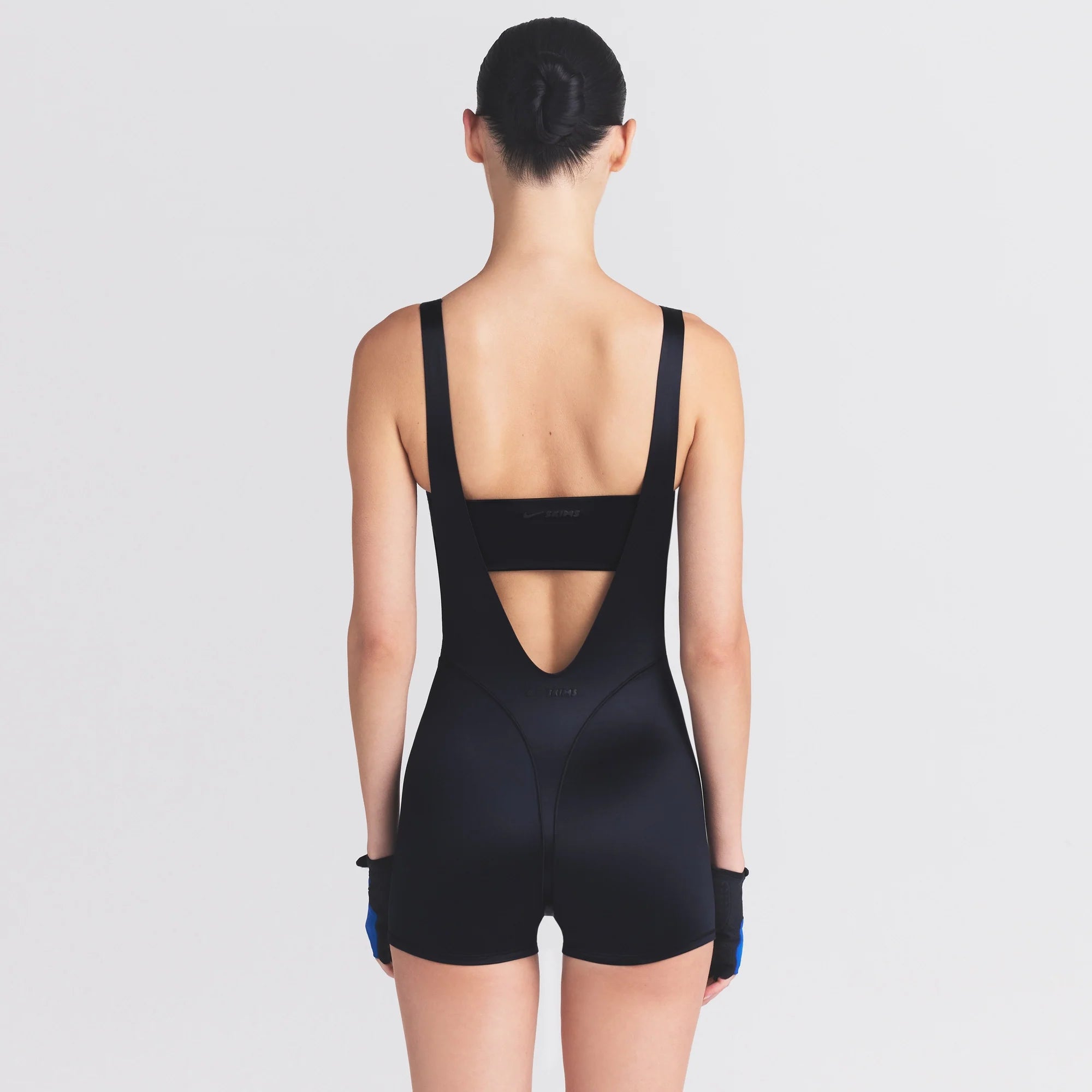 NikeSKIMS SATIN SHINE SUSPENDER 2.5" ONE PIECE | OBSIDIAN