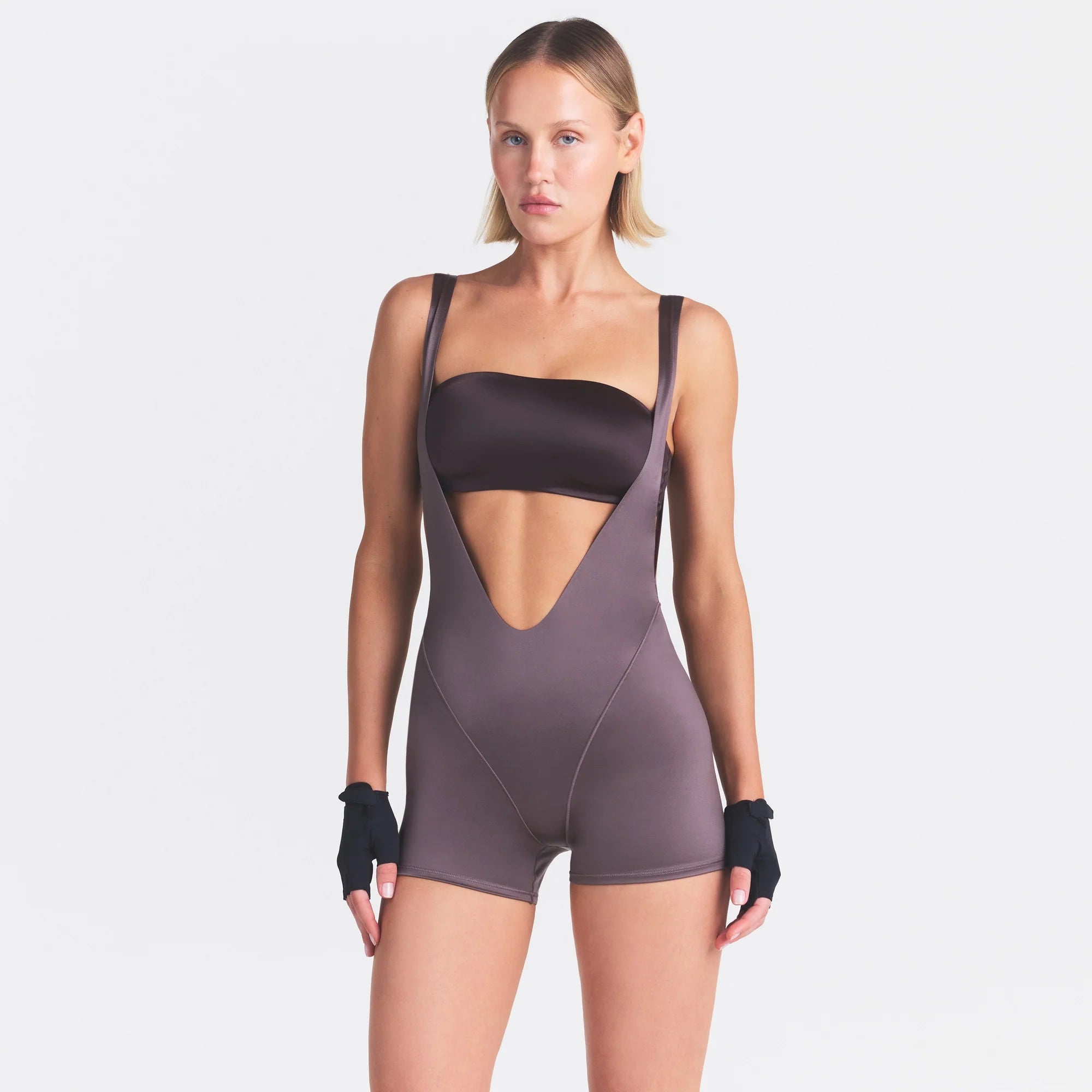 NikeSKIMS SATIN SHINE SUSPENDER 2.5" ONE PIECE | RESIN