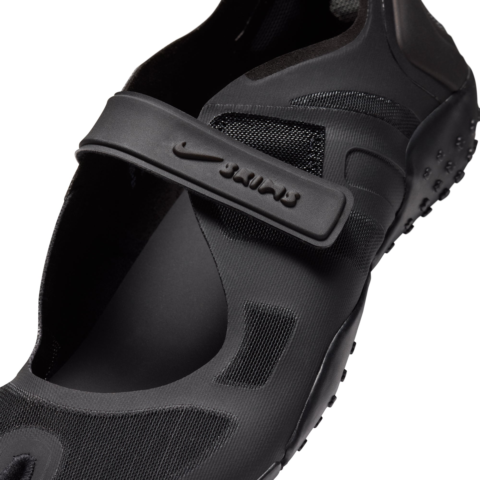 NikeSKIMS FOOTWEAR RIFT MESH | BLACK