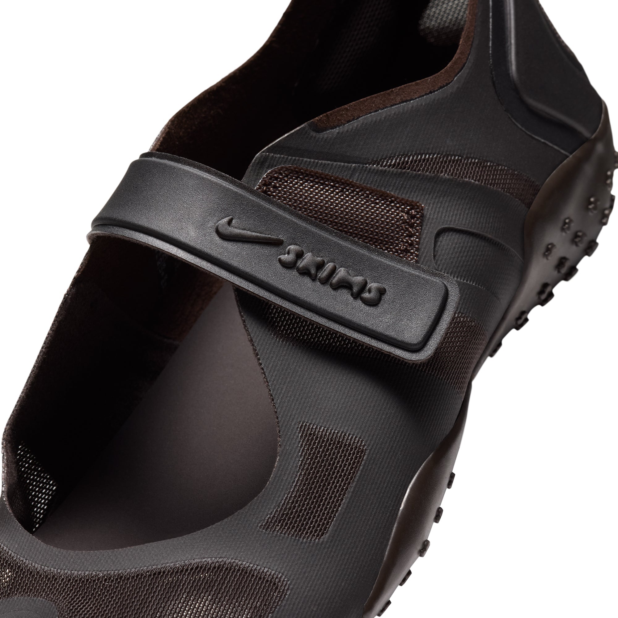NikeSKIMS FOOTWEAR RIFT MESH | VELVET BROWN