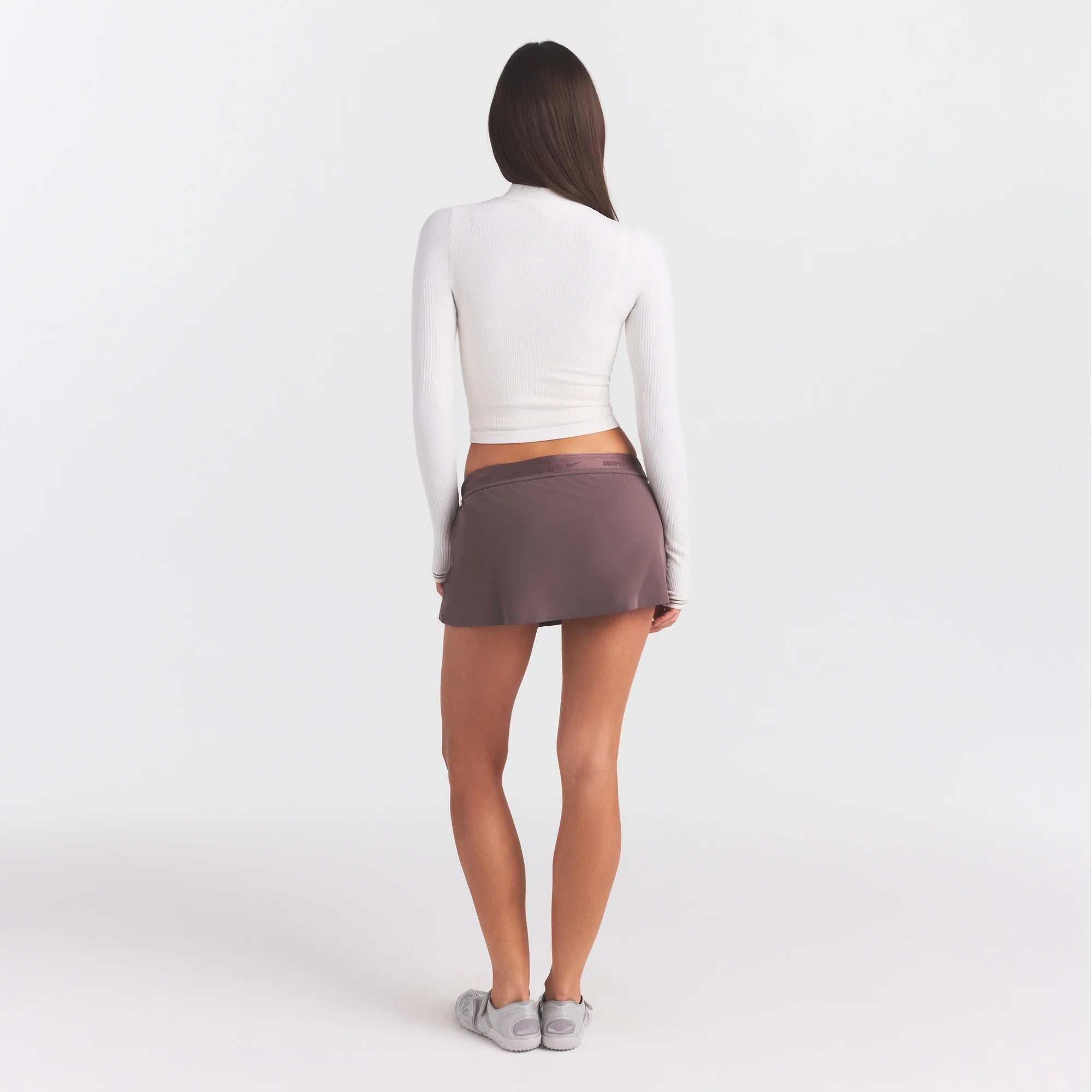 NikeSKIMS RIBBED SEAMLESS ZIP UP CROP JACKET | IVORY