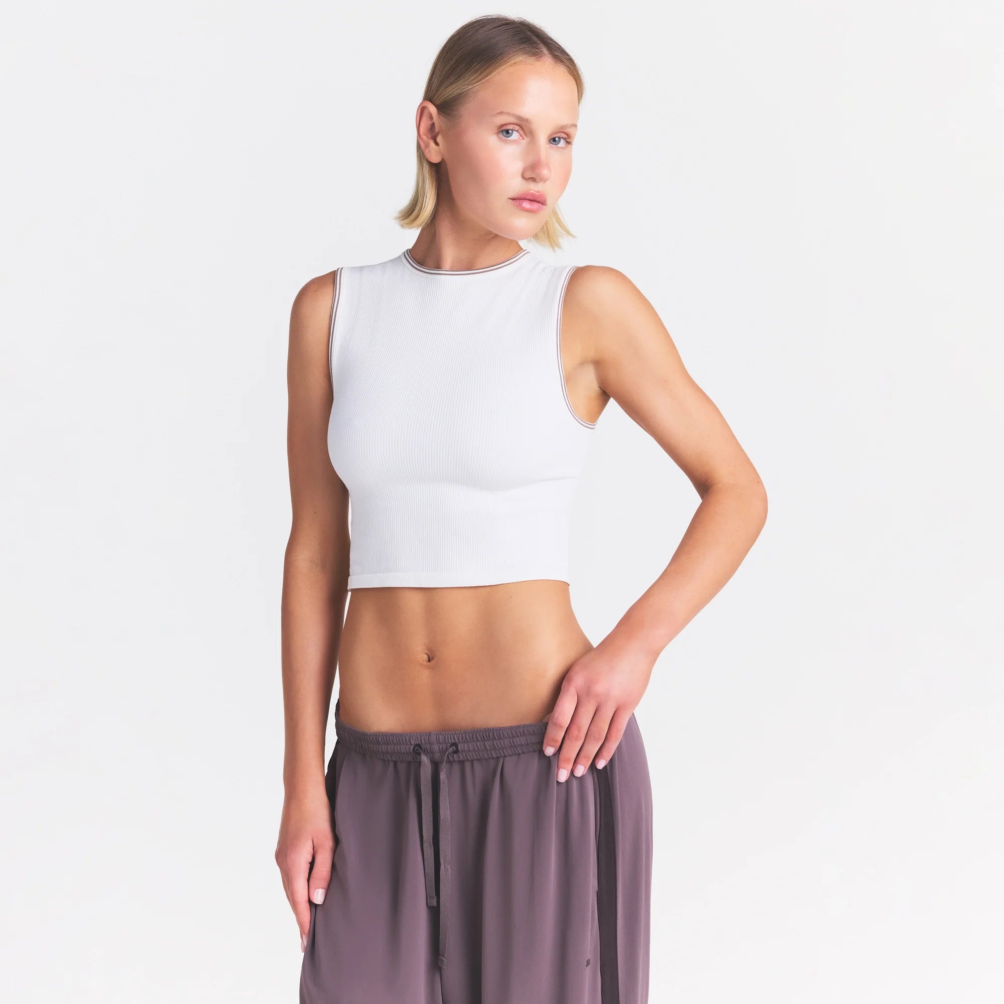 NikeSKIMS RIBBED SEAMLESS MUSCLE TANK | IVORY