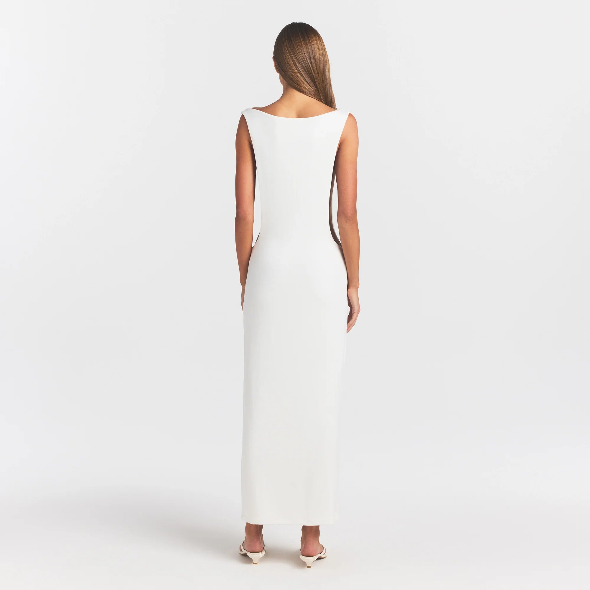 SMOOTH LAYERS CUT OUT LONG DRESS | EGRET