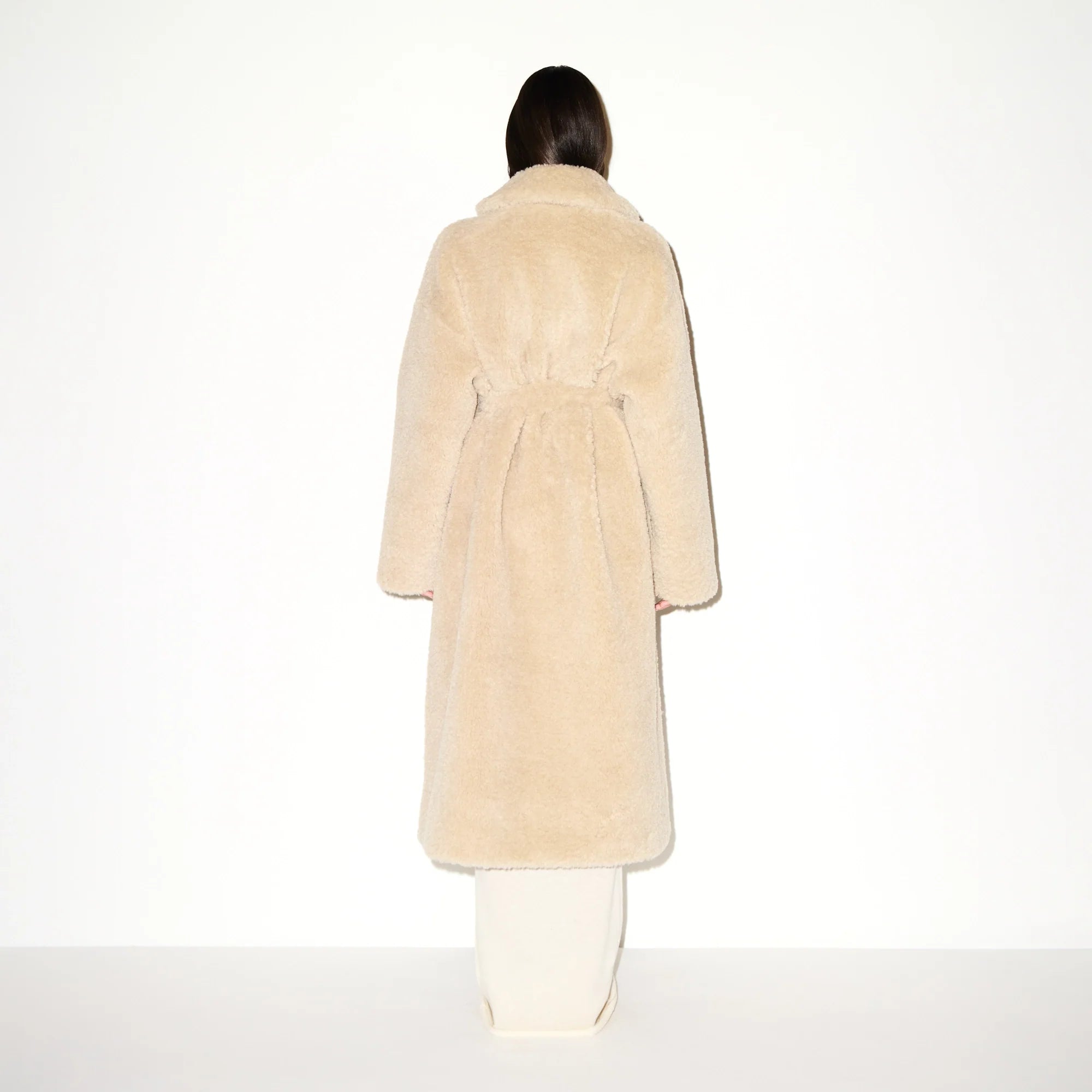 FAUX FUR OVERSIZED LONG COAT | CHAMPAGNE