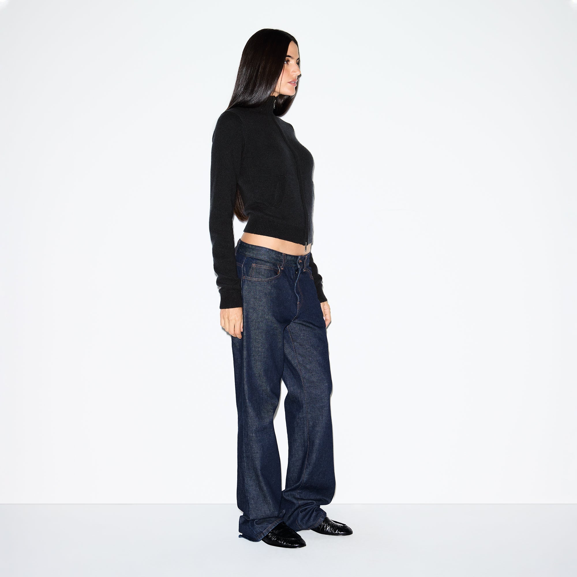 WOOL CASHMERE ZIP UP MOCK NECK SWEATER | ONYX
