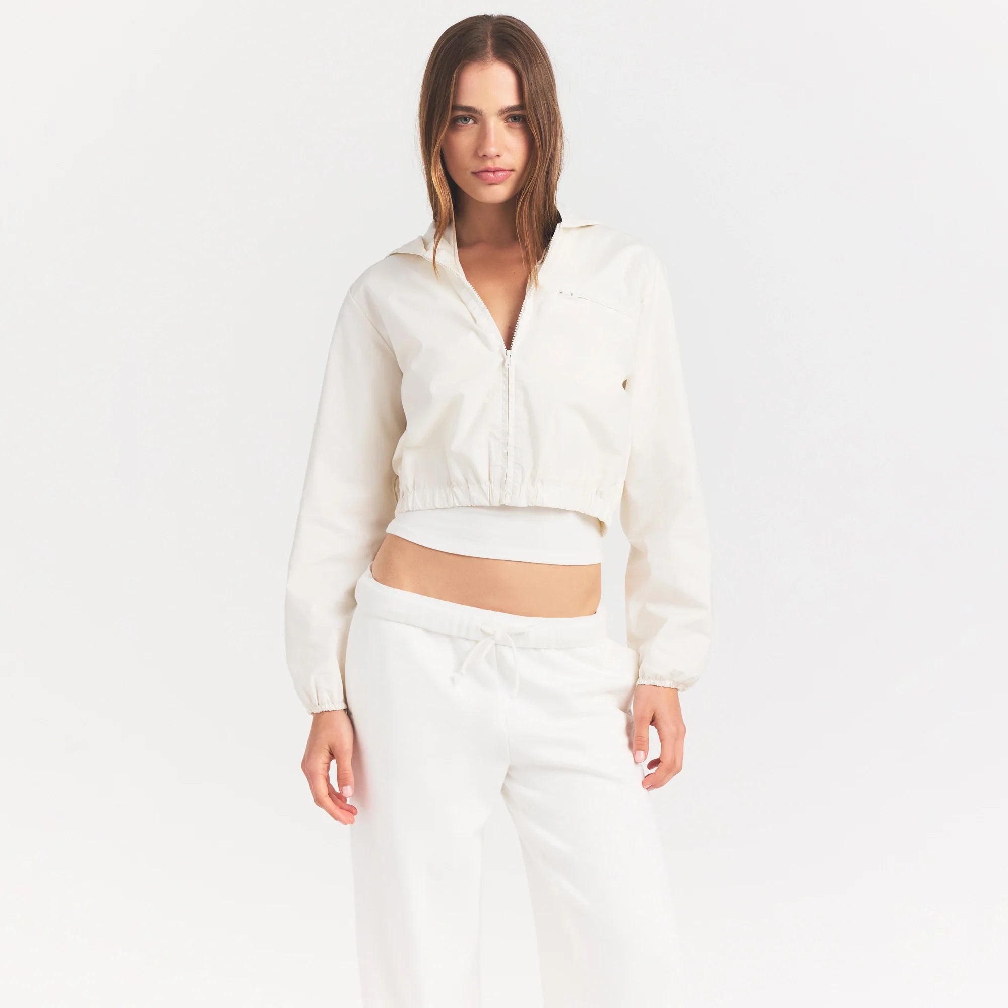 WOVEN COTTON CROPPED ZIP UP JACKET | EGRET