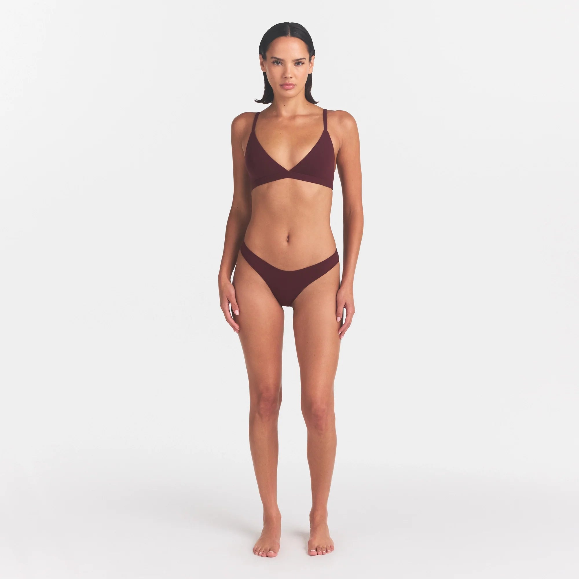 FITS EVERYBODY DIPPED FRONT THONG | CURRANT