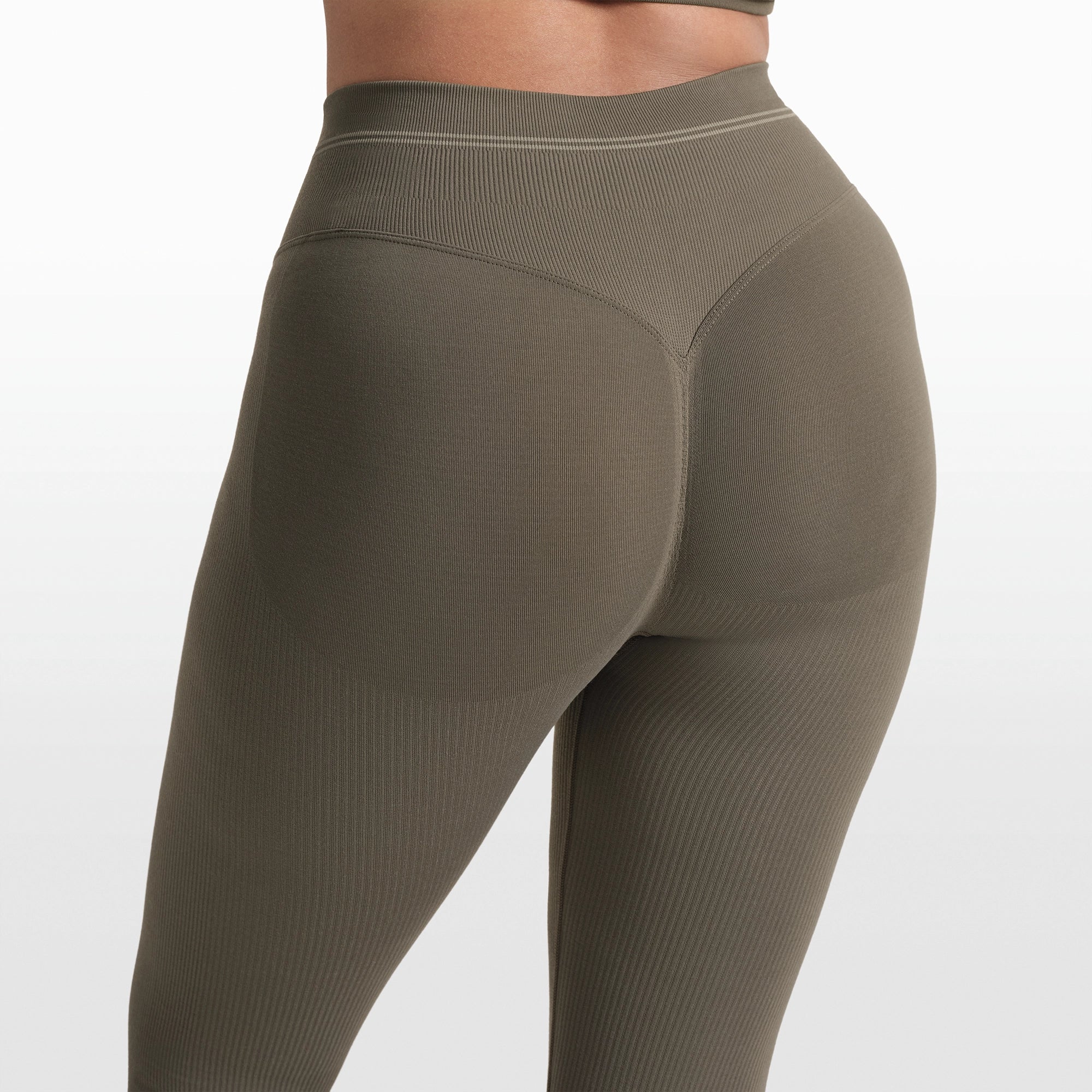 NikeSKIMS RIBBED SEAMLESS 26" LEGGING | DUSTY OAKMOSS