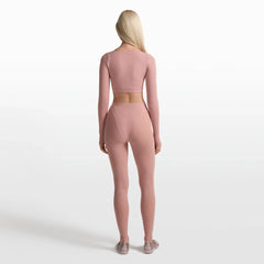 NikeSKIMS WEIGHTLESS LAYERS V-PANEL 28" LEGGING | HIMALAYAN