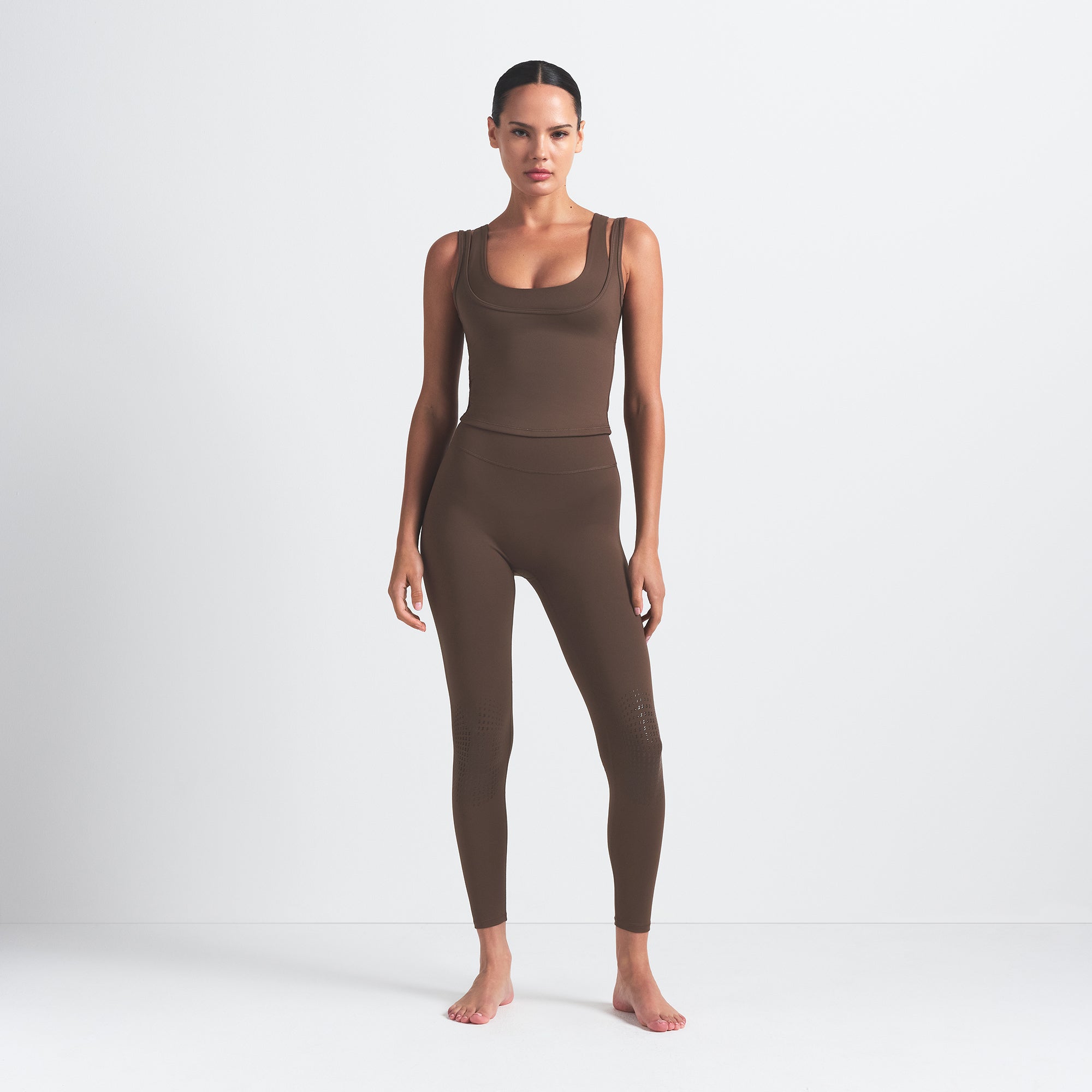 NikeSKIMS MATTE KNEE GRIP 26" LEGGING | DARK SEPIA