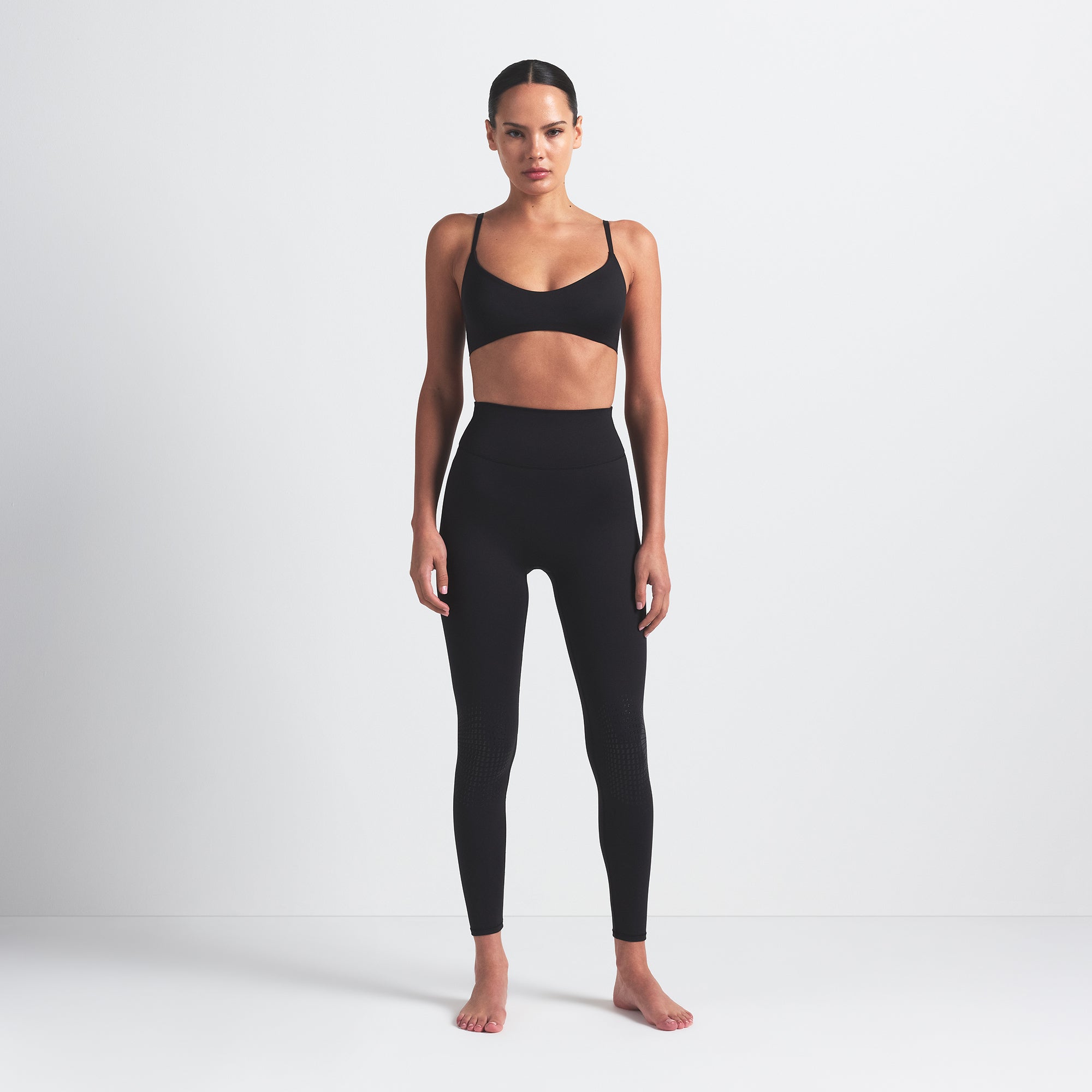 NikeSKIMS MATTE KNEE GRIP 26" LEGGING | OBSIDIAN