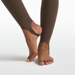 NikeSKIMS MATTE V-LINE STIRRUP LEGGING | DARK SEPIA