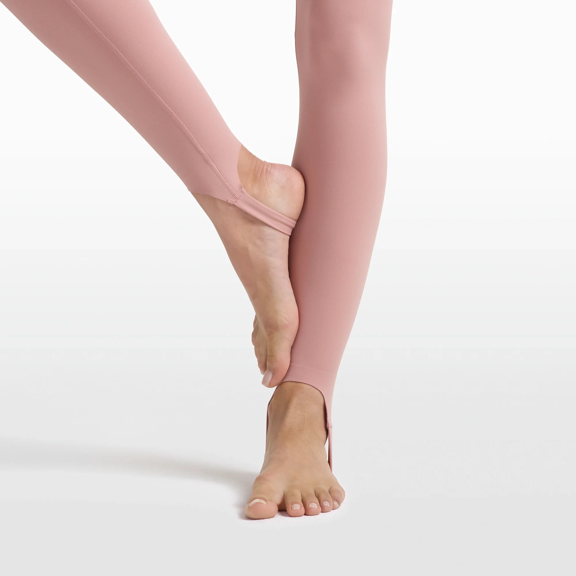 NikeSKIMS MATTE V-LINE STIRRUP LEGGING | HIMALAYAN