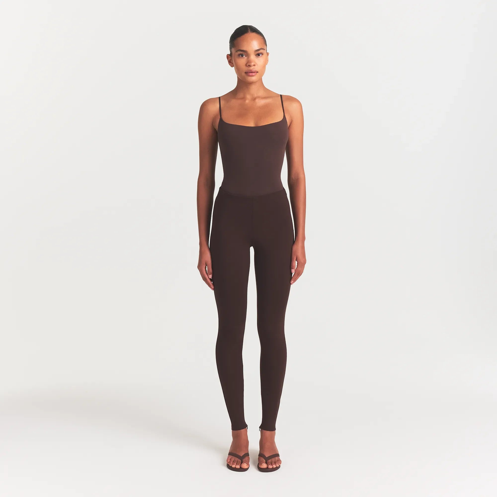 THE ESSENTIAL COLLECTION HIGH-WAISTED LEGGING | ESPRESSO