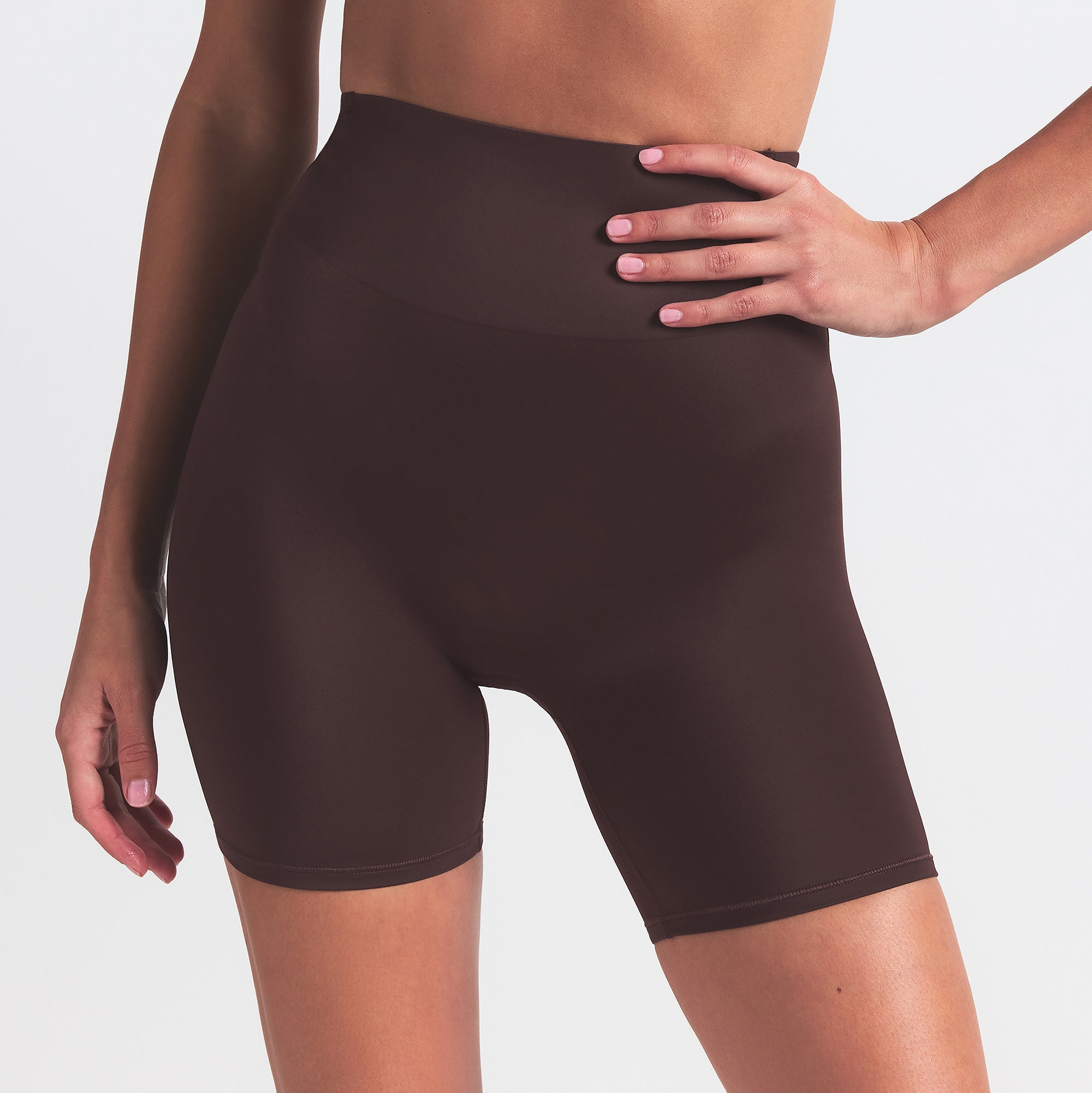 NikeSKIMS SHINE BONDED WAIST 5" BIKER SHORT | PHOENIX