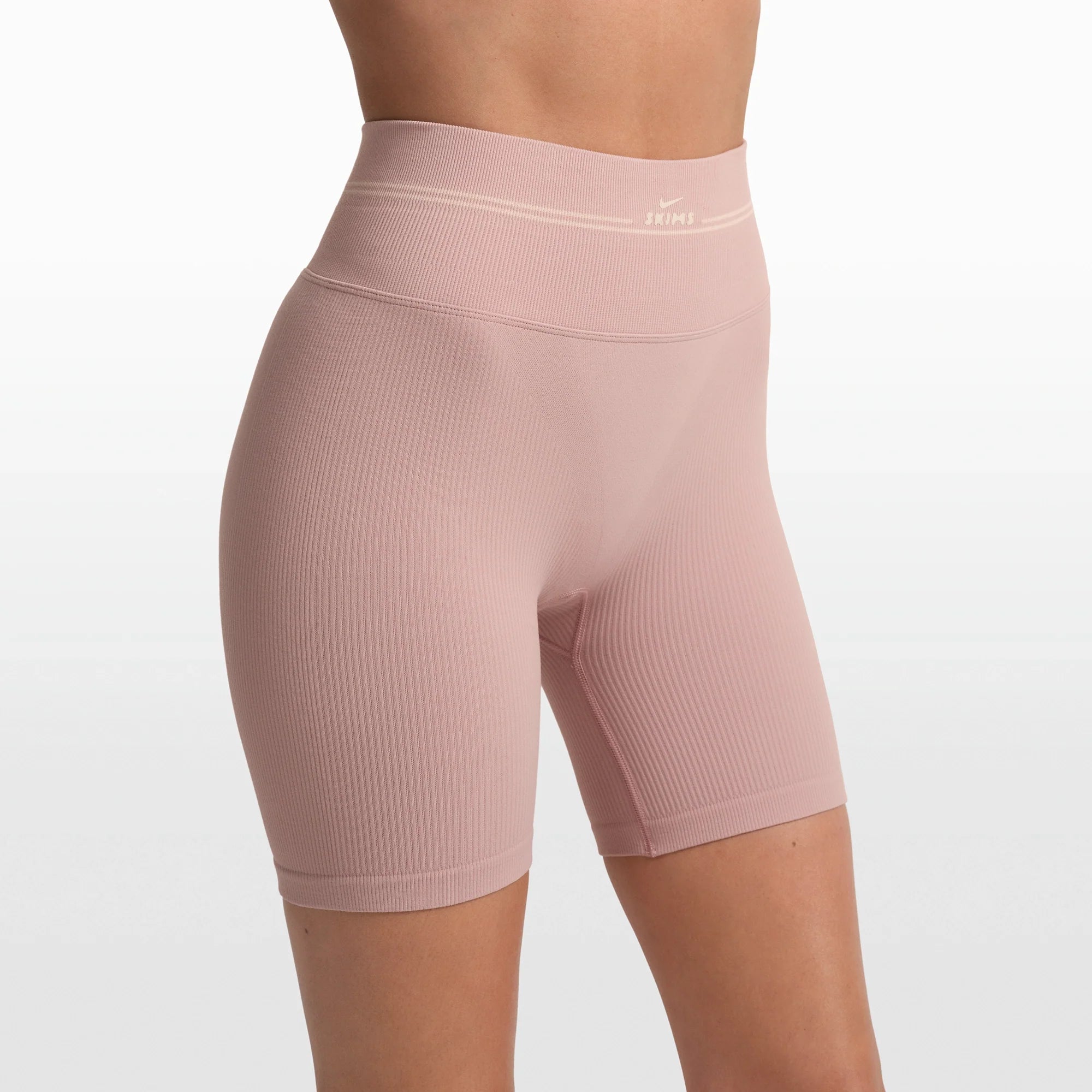 NikeSKIMS RIBBED SEAMLESS 5" BIKER SHORT | HIMALAYAN