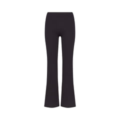 NikeSKIMS MATTE SLIM FLARE LEGGING | OBSIDIAN