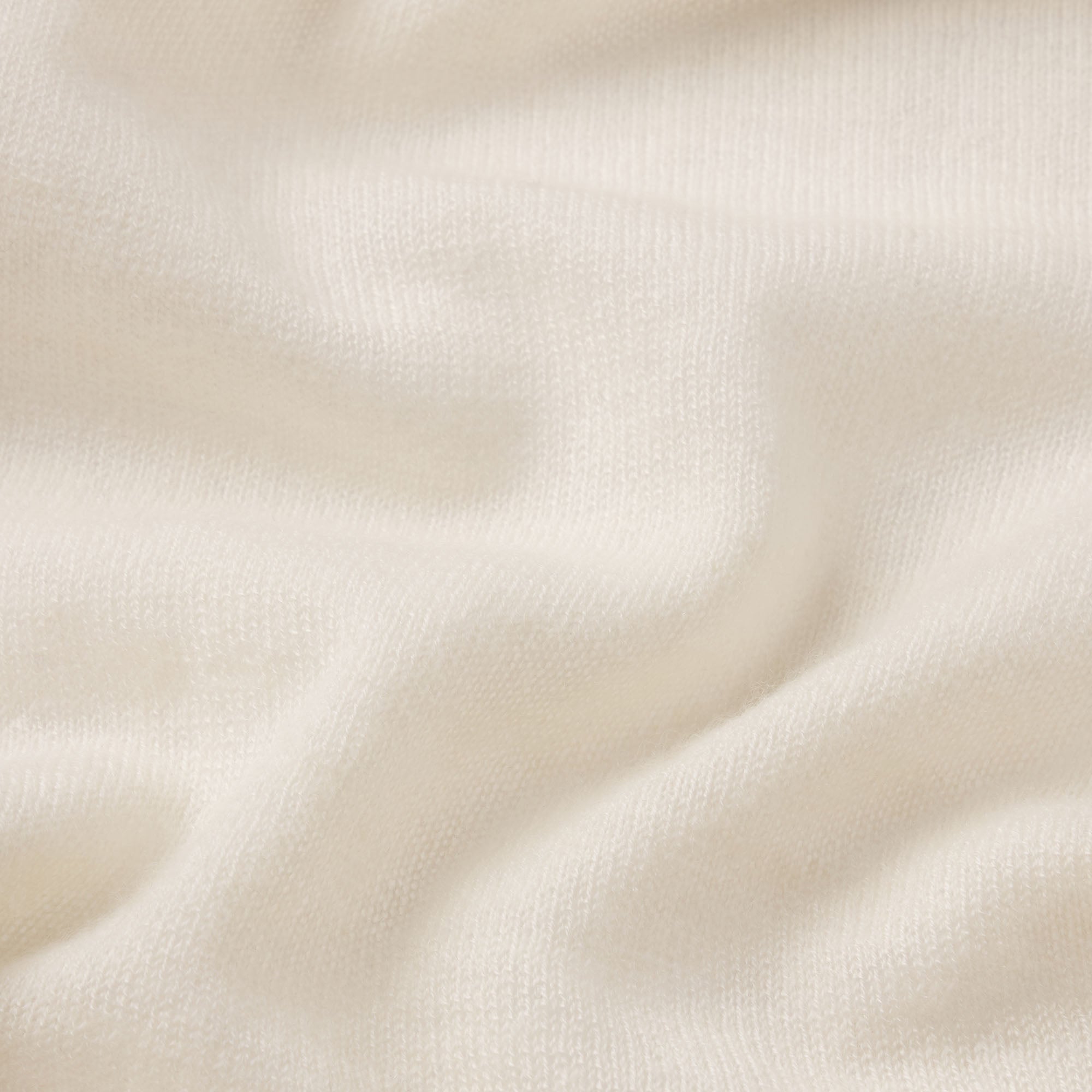 FEATHERWEIGHT CASHMERE CARDIGAN | EGRET