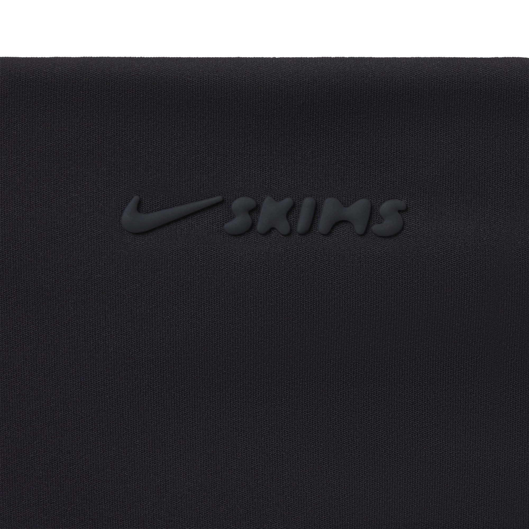 NikeSKIMS MATTE SHAPING SCOOP BRA | OBSIDIAN