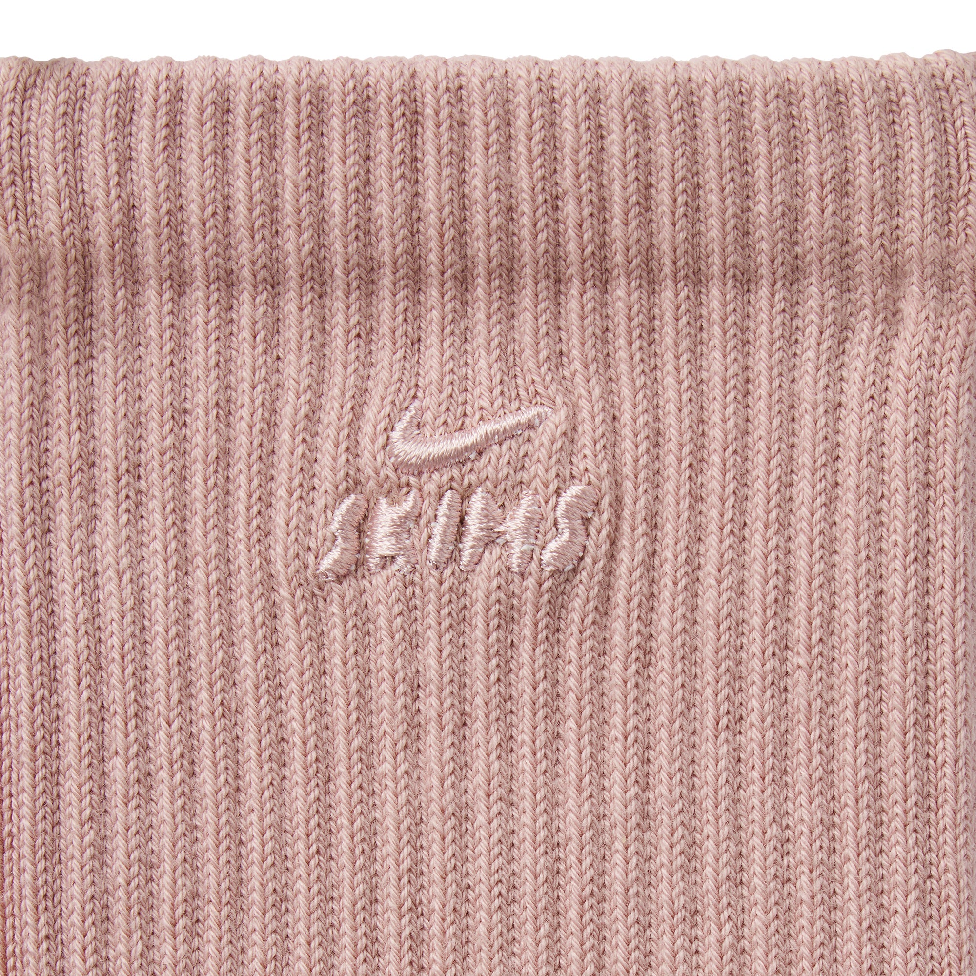 NikeSKIMS ACCESSORIES DRI-FIT��� PILATES GRIP CREW SOCK | HIMALAYAN