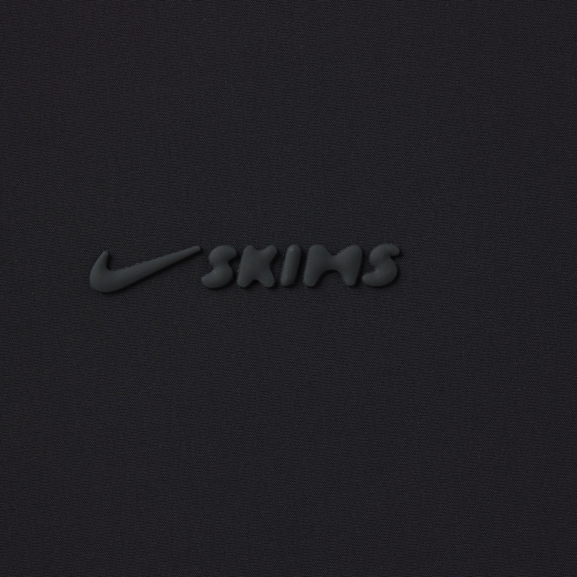 NikeSKIMS WOVEN NYLON 5" TRACK SHORT | OBSIDIAN