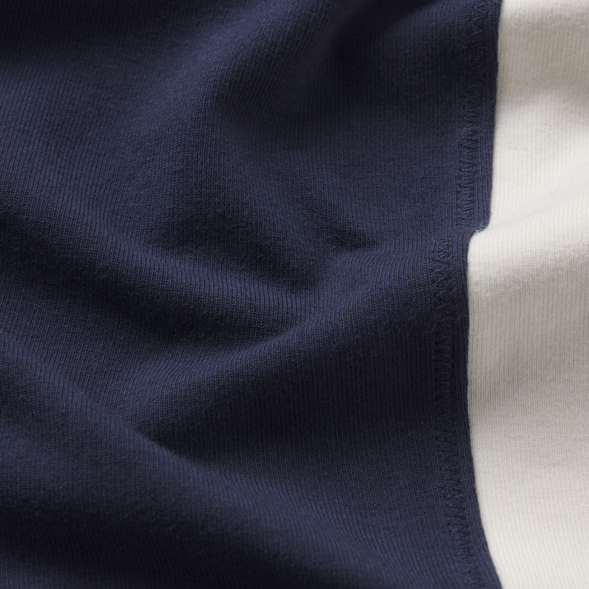 OUTDOOR HIGH-WAISTED LEGGING | NAVY ECRU CONTRAST