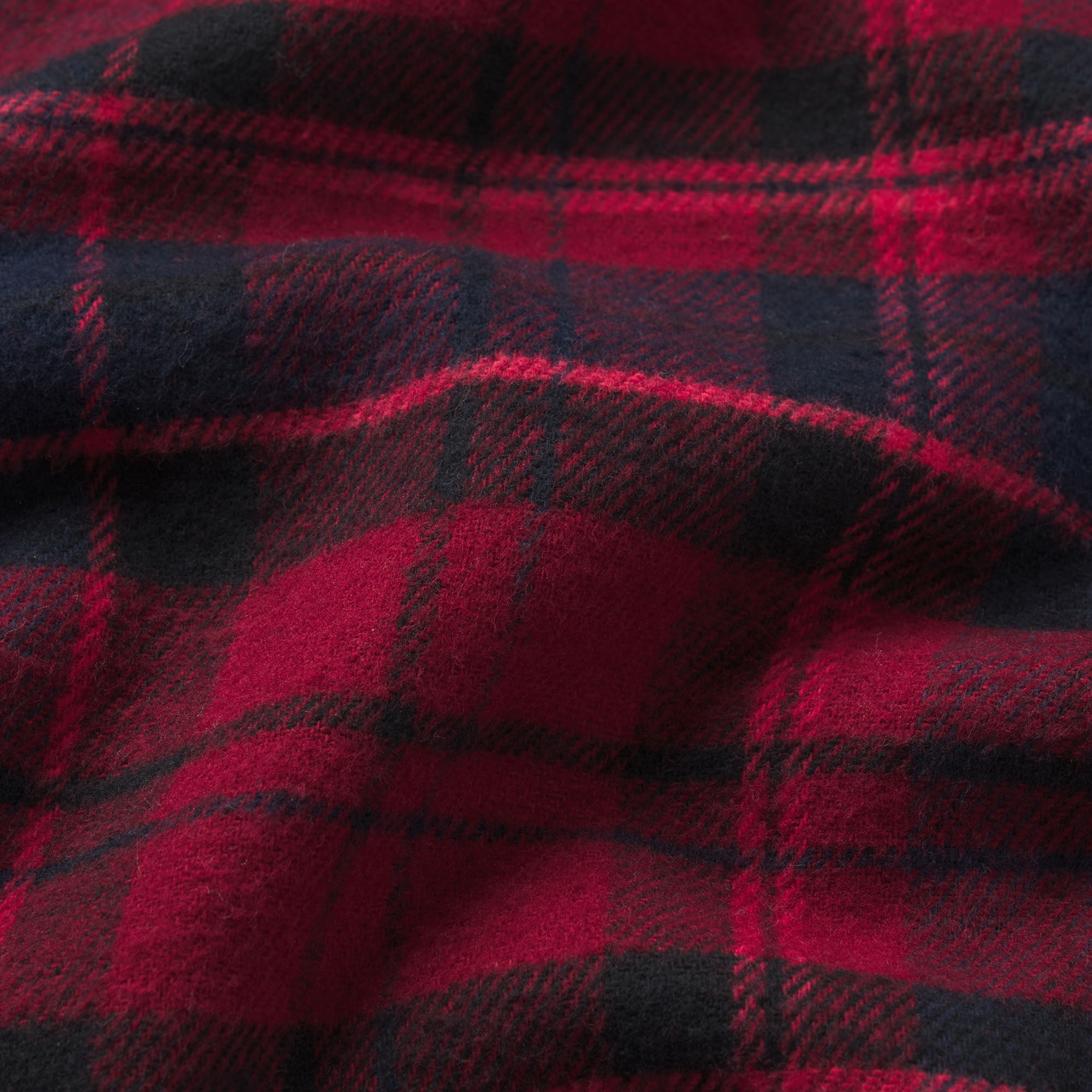 OUTDOOR FLANNEL OVERSIZED DOUBLE WAISTBAND PANT | MERLOT CABIN PLAID