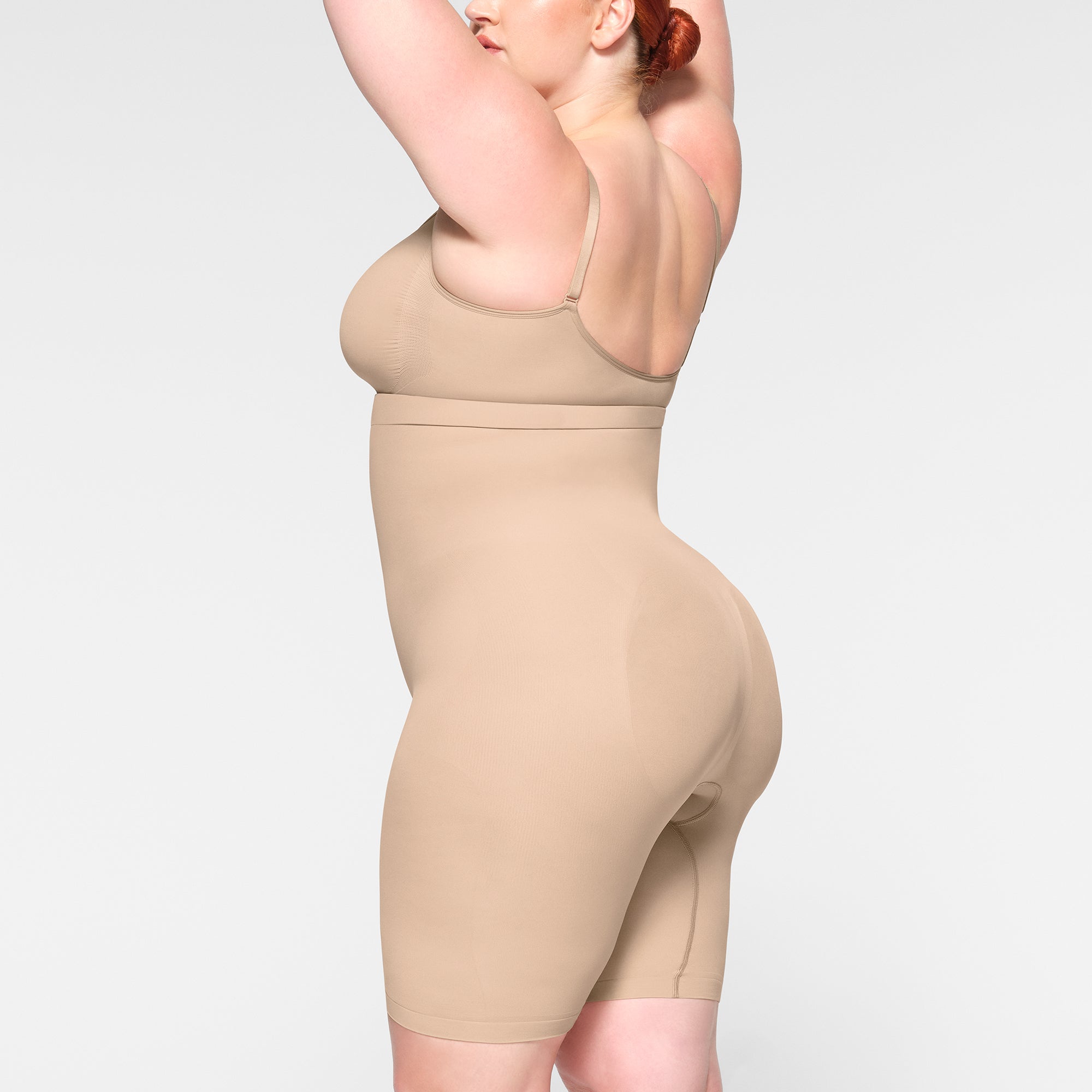 SEAMLESS SCULPT HIGH-WAISTED ABOVE THE KNEE SHORT | MICA
